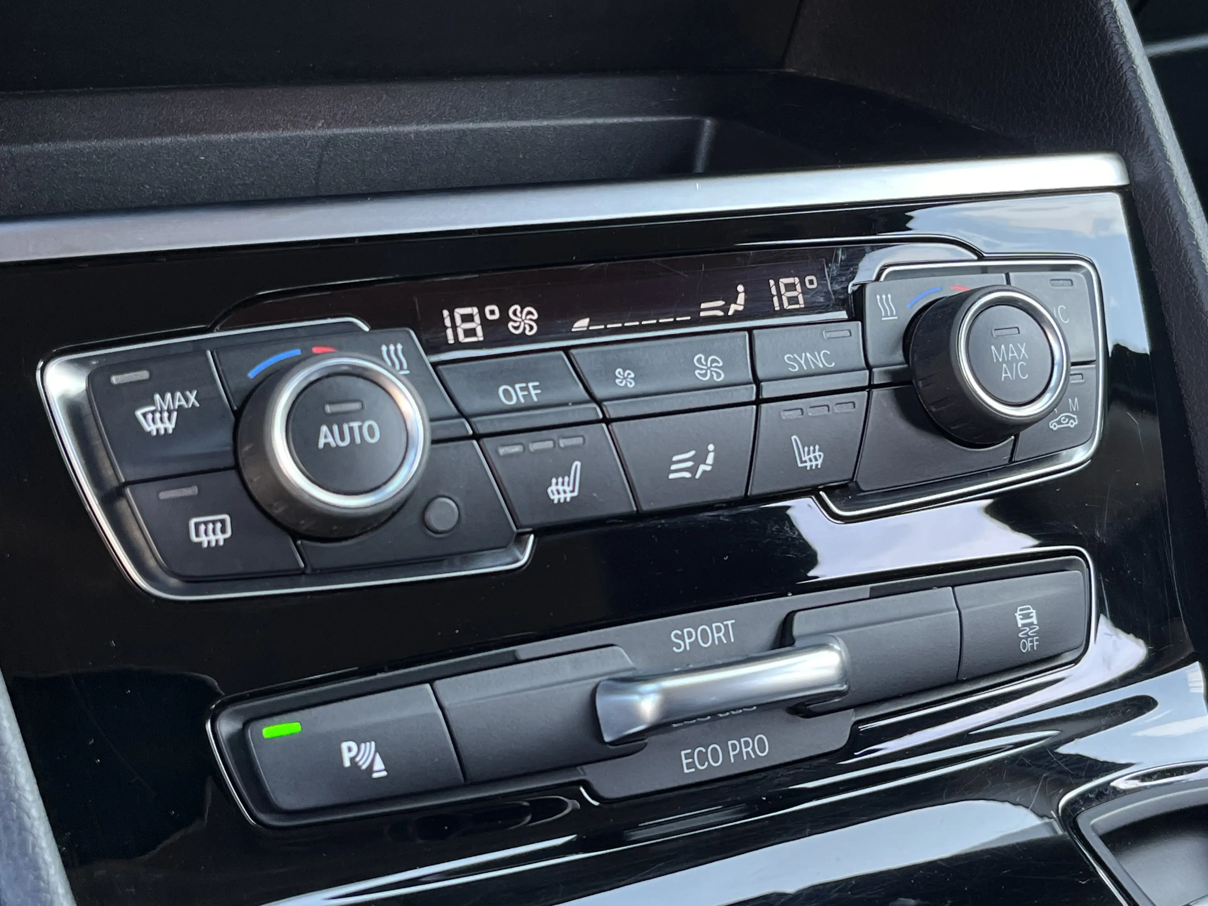 BMW 216 216d Gran Tourer 7-Sitzer Automatik / Kamera / LED — photo 11
