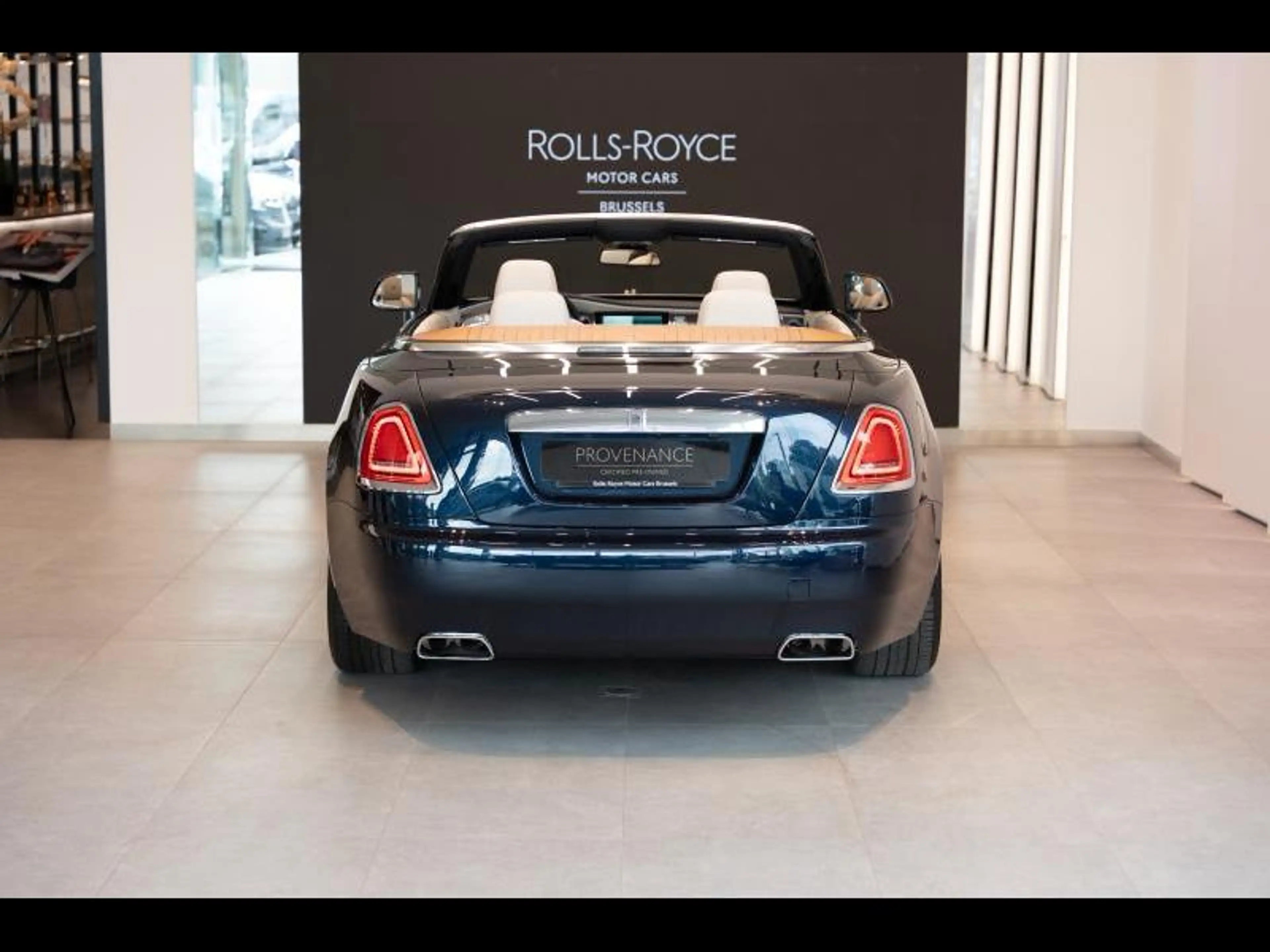 Rolls-Royce Dawn Provenance 2 Year Warranty & Service — photo 4