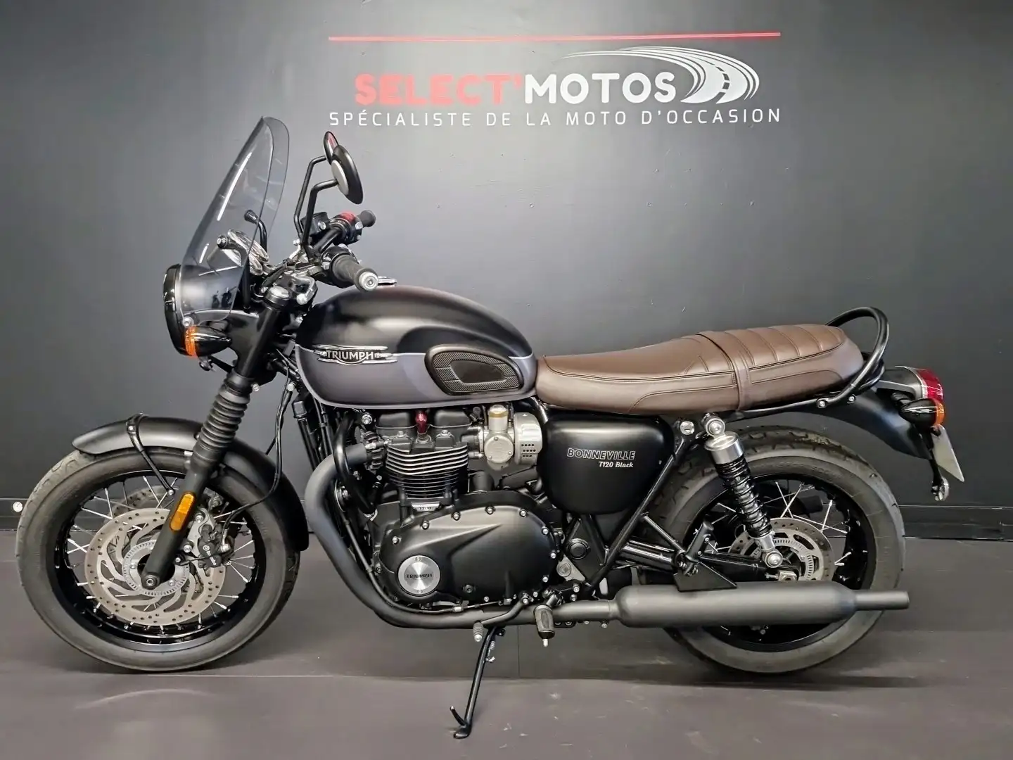 Triumph Bonneville T120 Noir - 2