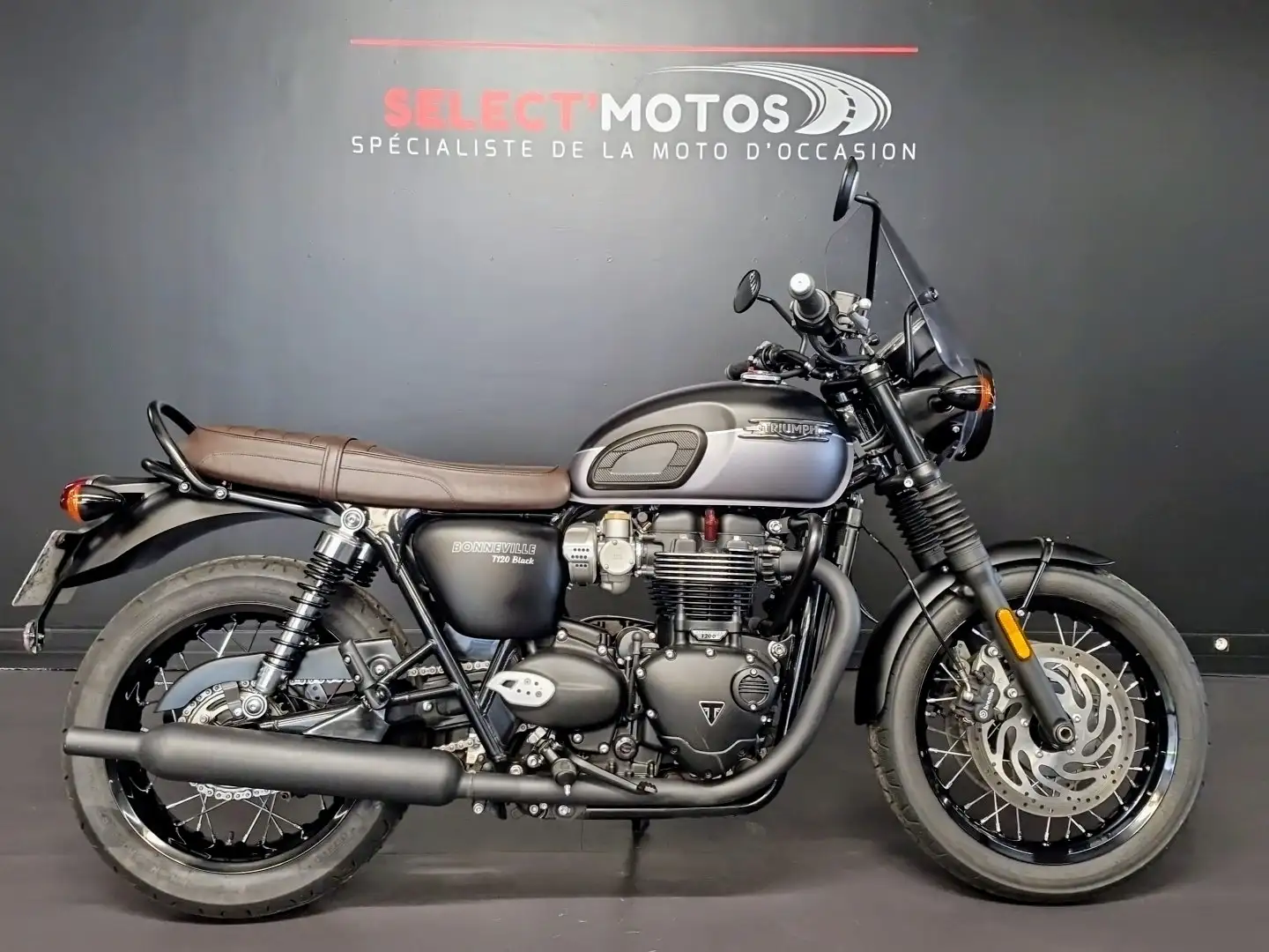 Triumph Bonneville T120 Fekete - 1