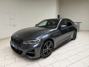 330i