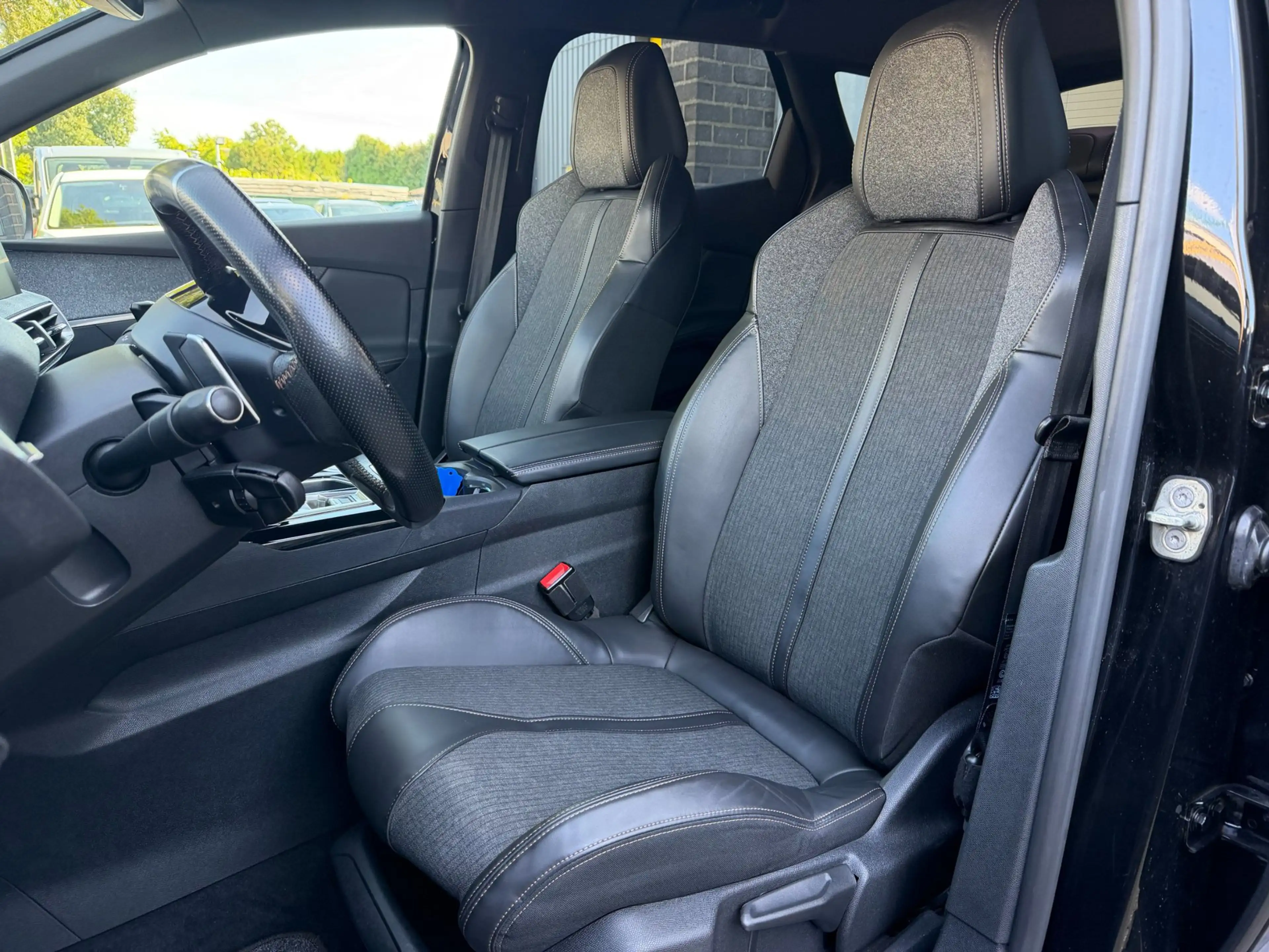 Peugeot 3008 1.6 e-THP GT Line|Volledig Onderhoud|Trekhaak — photo 11