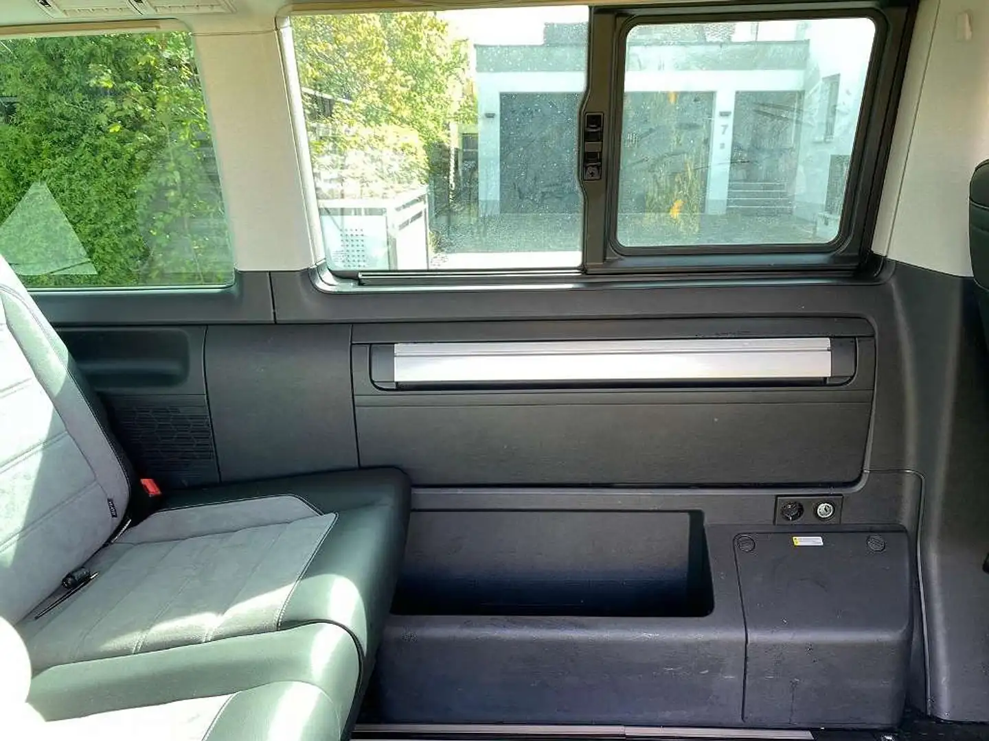 Volkswagen T6.1 California VW VW California Beach Camper T6.1 TDI 4Motion Weiß - 2