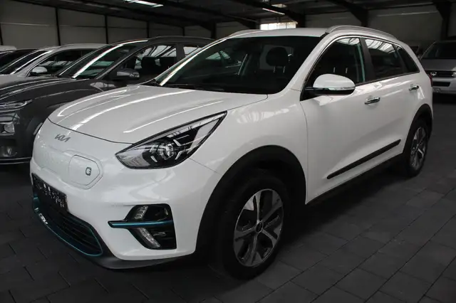 Kia e-Niro Vision (On-Board-Lader 3-Phasen)