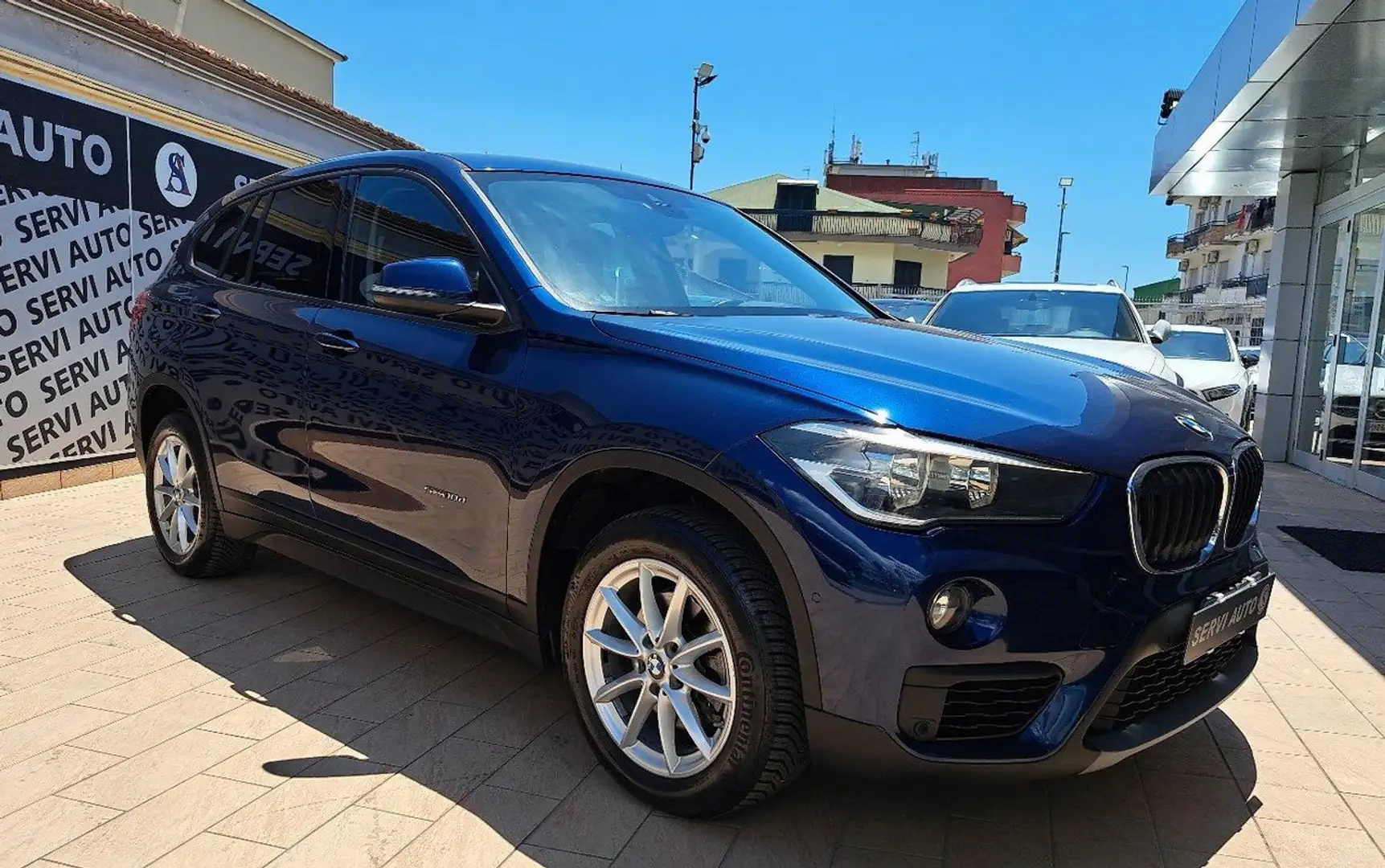 BMW X1 sDrive18d Advantage Azul - 1