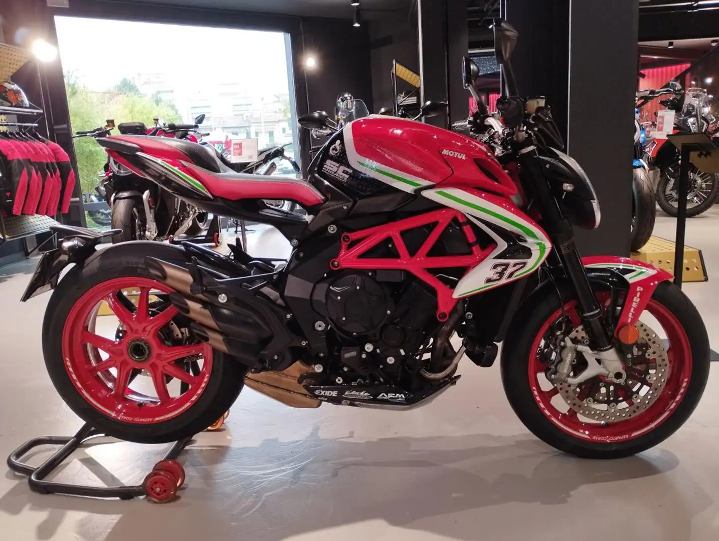 MV Agusta Brutale 800 RC Rood - 1