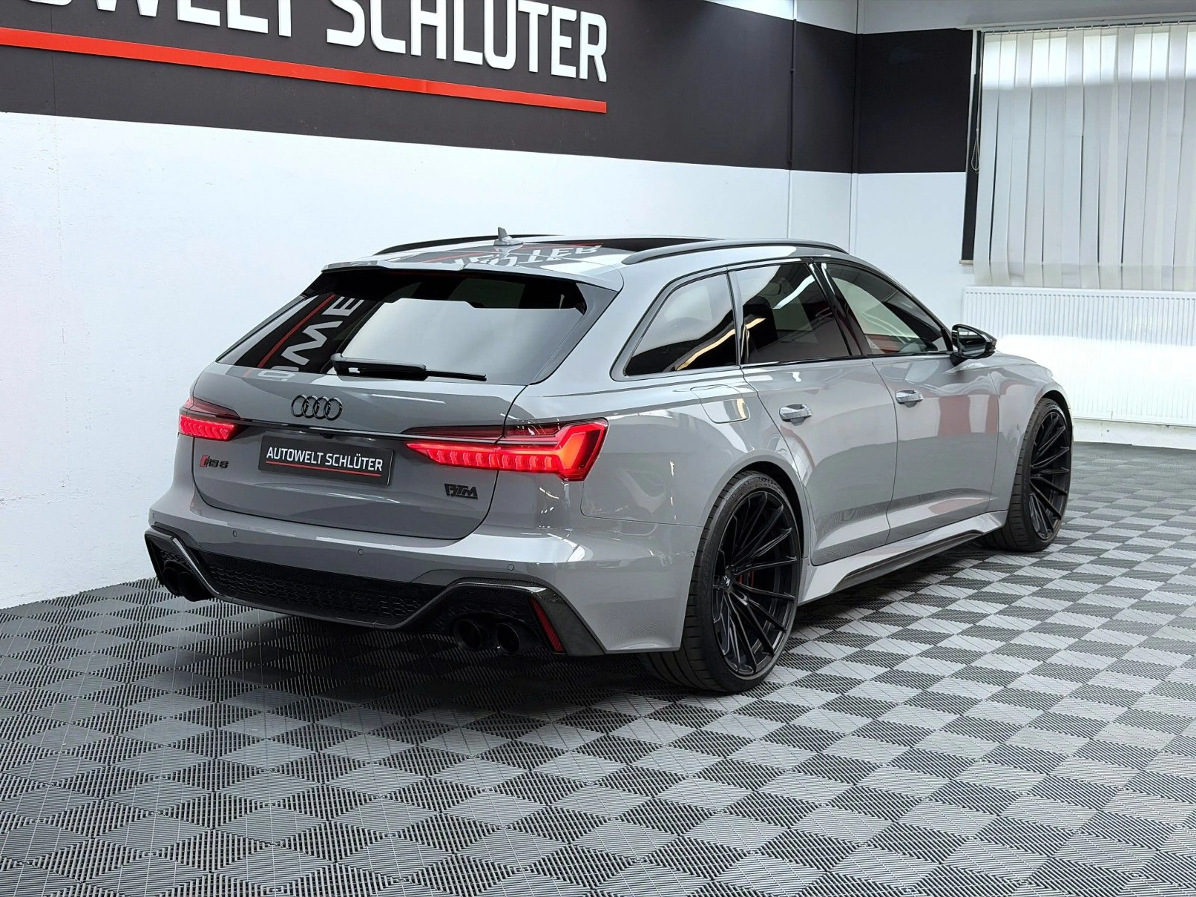 Audi RS6 Avant 4.0 TFSI quattro*BTM*1010PS*Pano*2.Hd* — photo 5