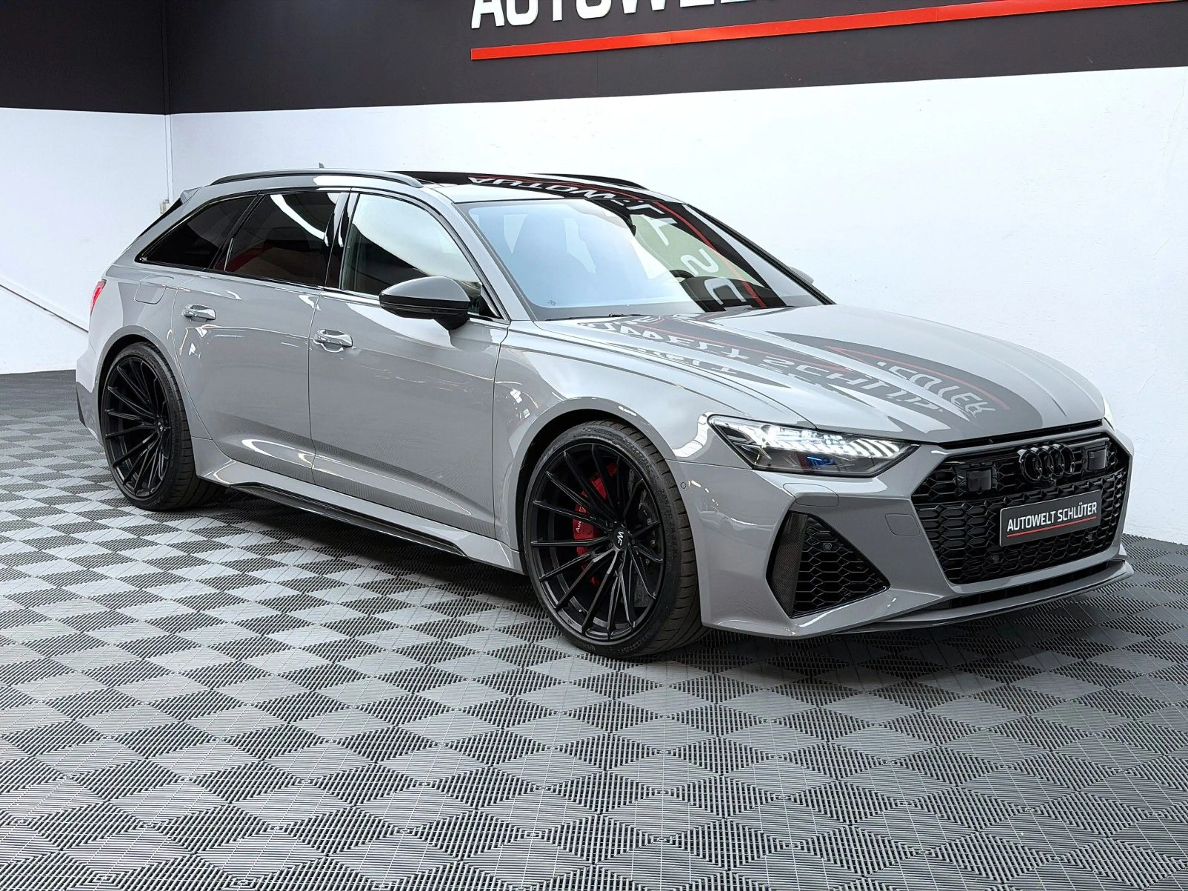 Audi RS6 Avant 4.0 TFSI quattro*BTM*1010PS*Pano*2.Hd* — photo 7