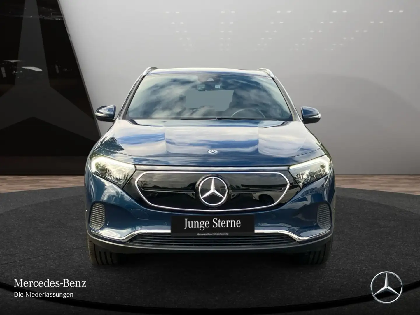 Mercedes-Benz EQA 300 4M PROG+PLUS-PAKET+KAMERA+KEYLESS+SPUR Blau - 2