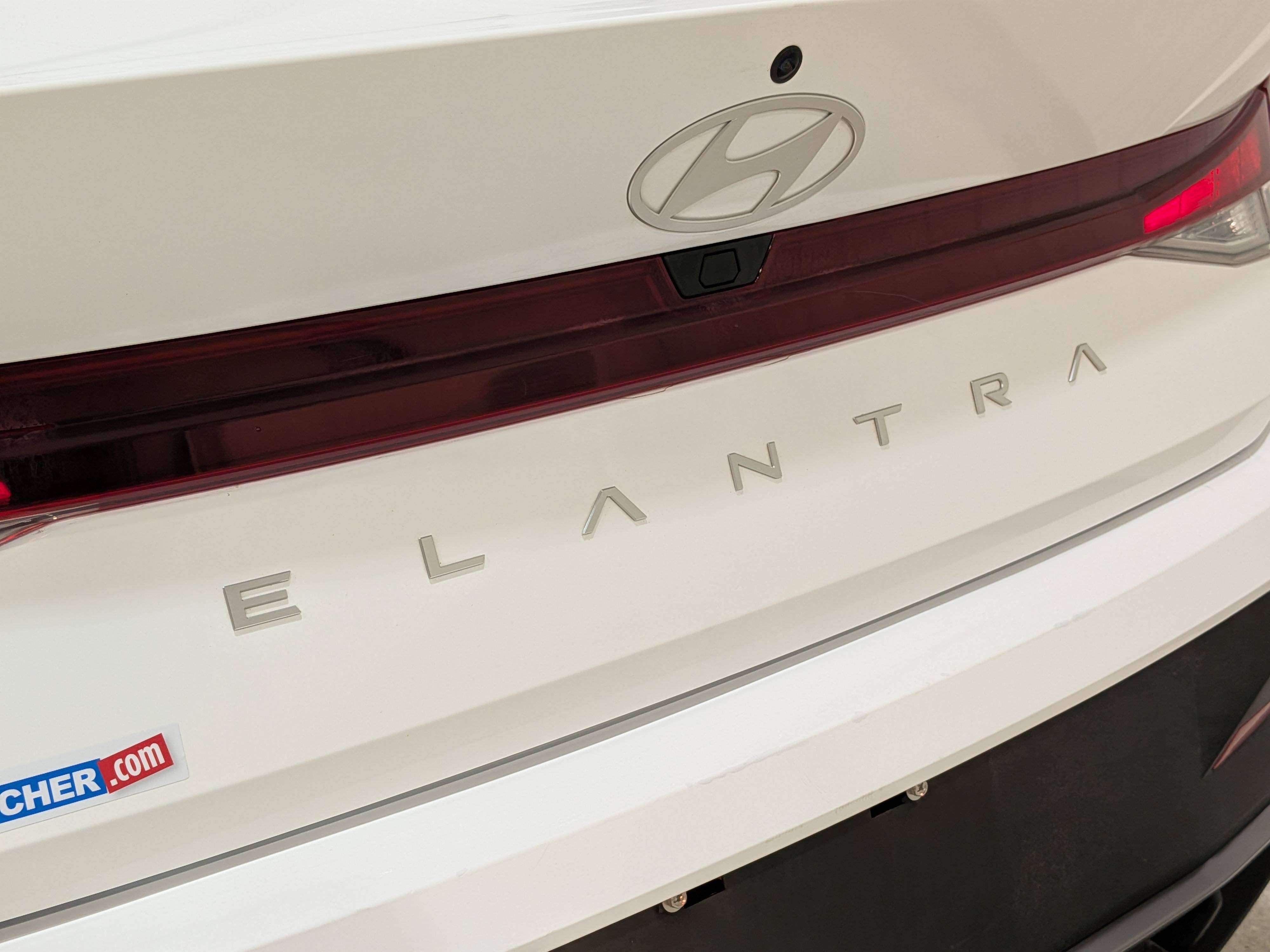 Hyundai Elantra 2025