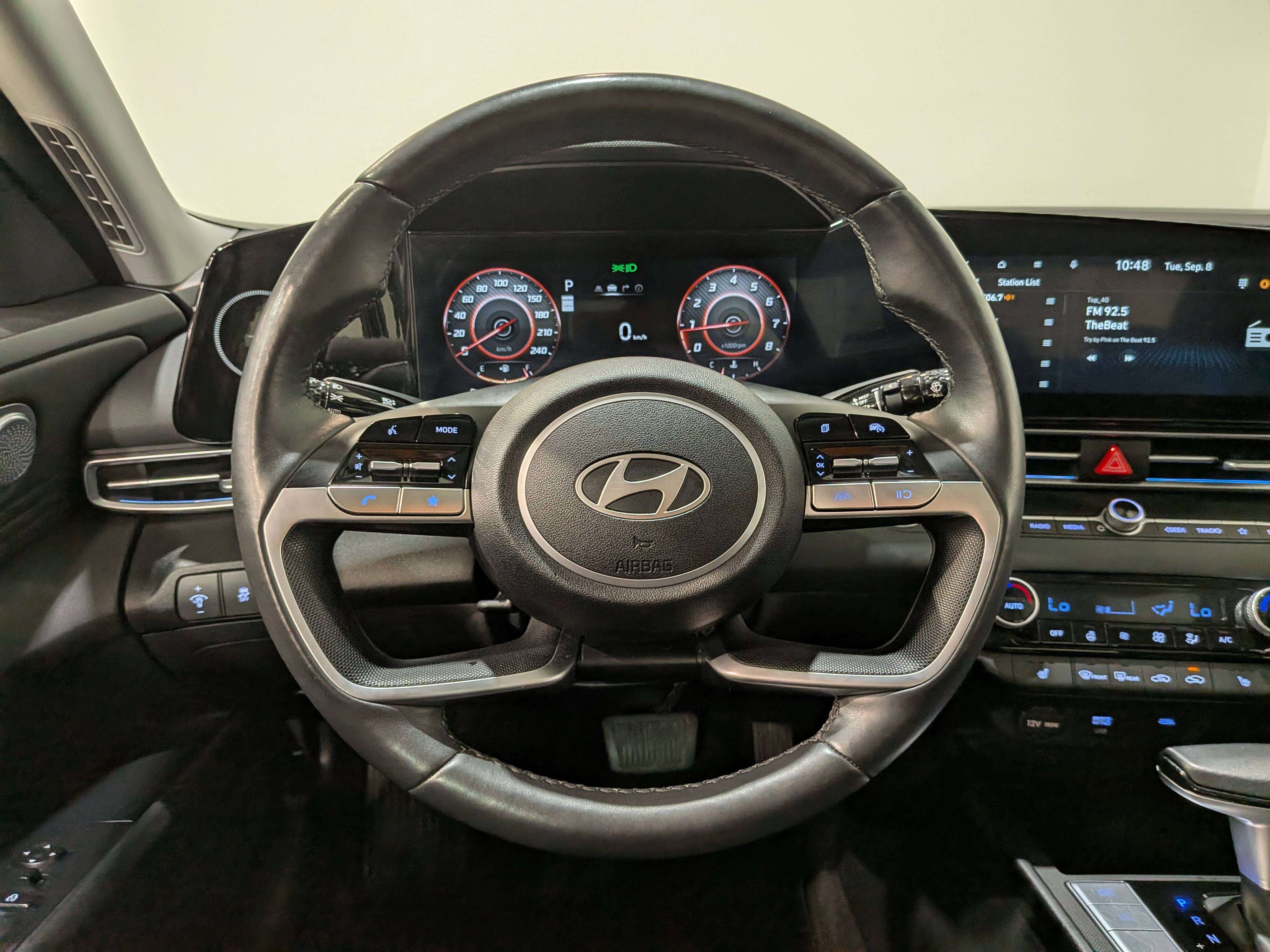 Hyundai Elantra 2025