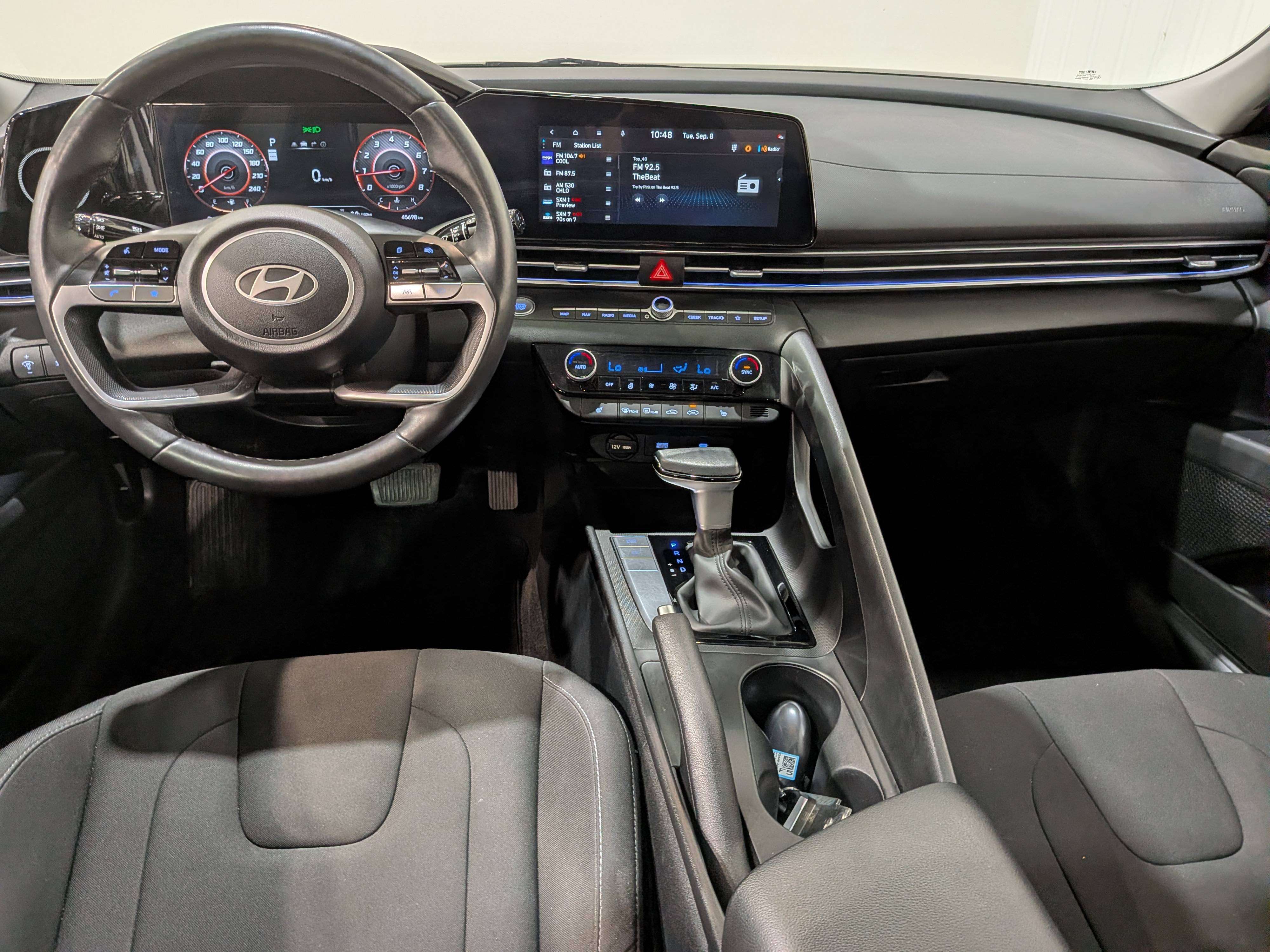 Hyundai Elantra 2025