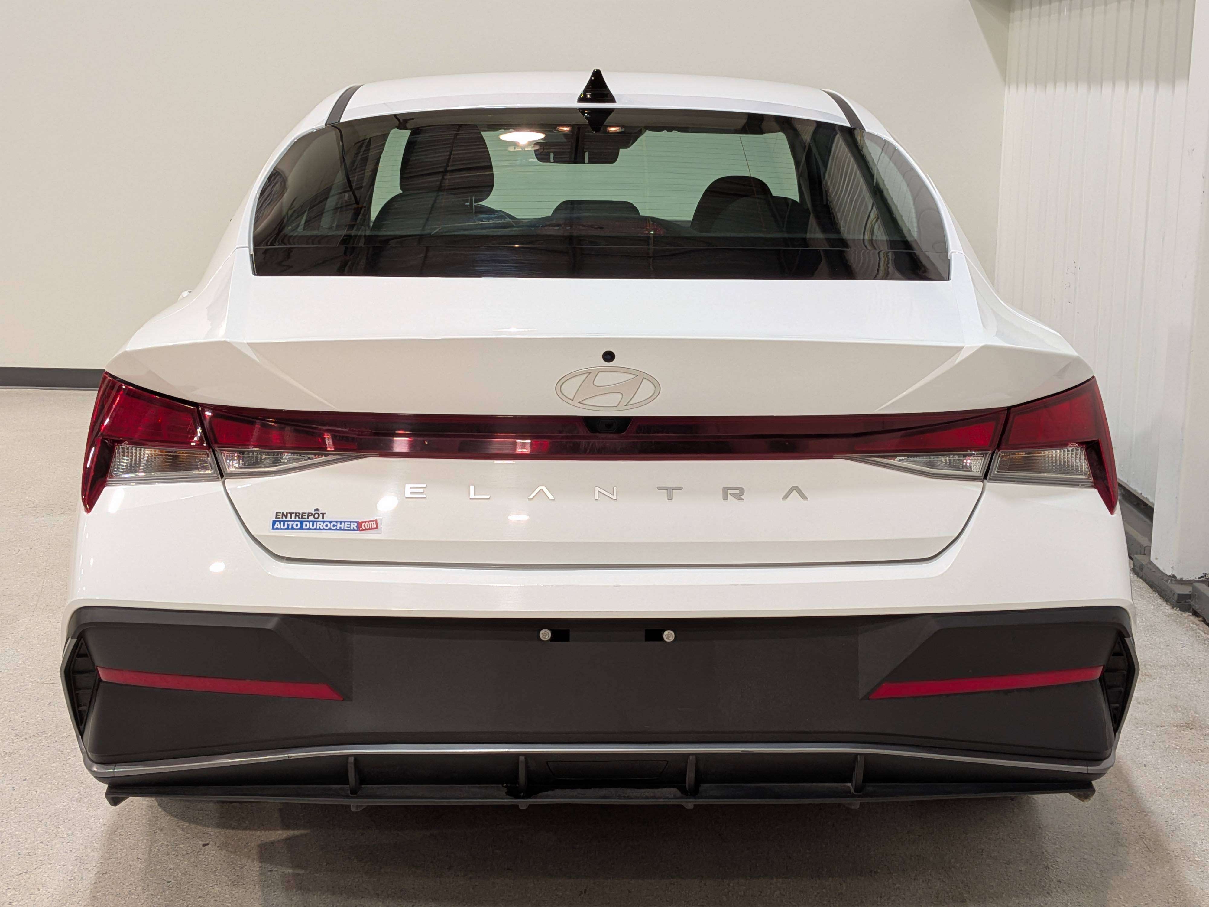 Hyundai Elantra 2025