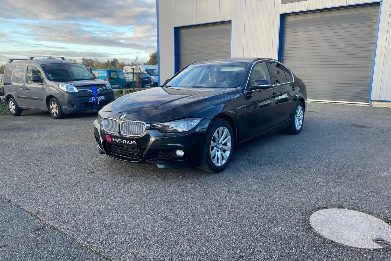 BMW 318 318d F30 BVM MODERN GARANTIE 12 MOIS Zwart - 1
