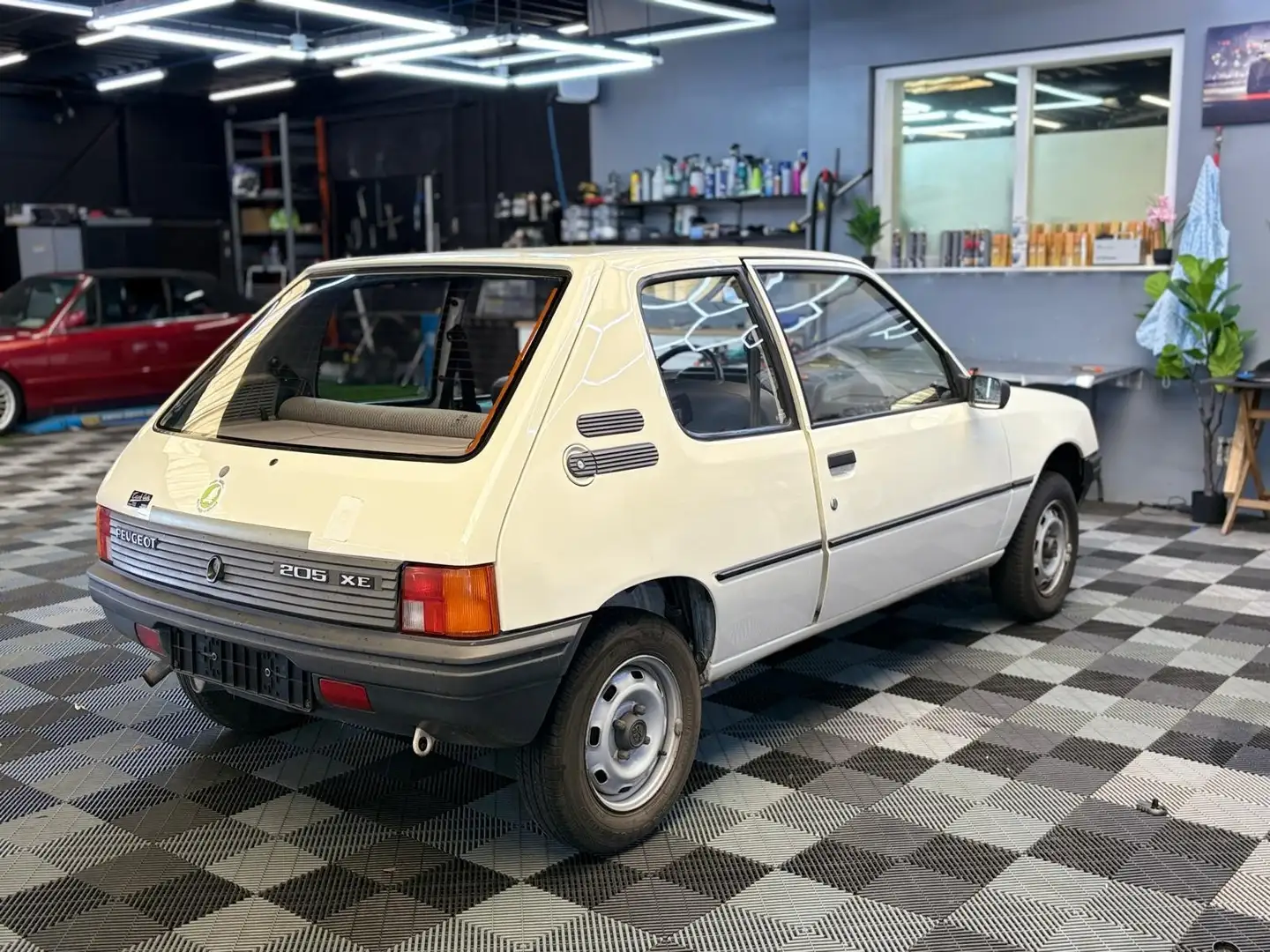 Peugeot 205 1.0 benzine bj. 1990 76000km Blanc - 2