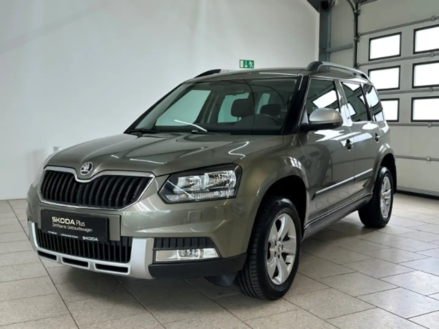 Skoda Yeti Ambition Outdoor 1.4 TSI SHZ PDC Klimaauto Grün - 2