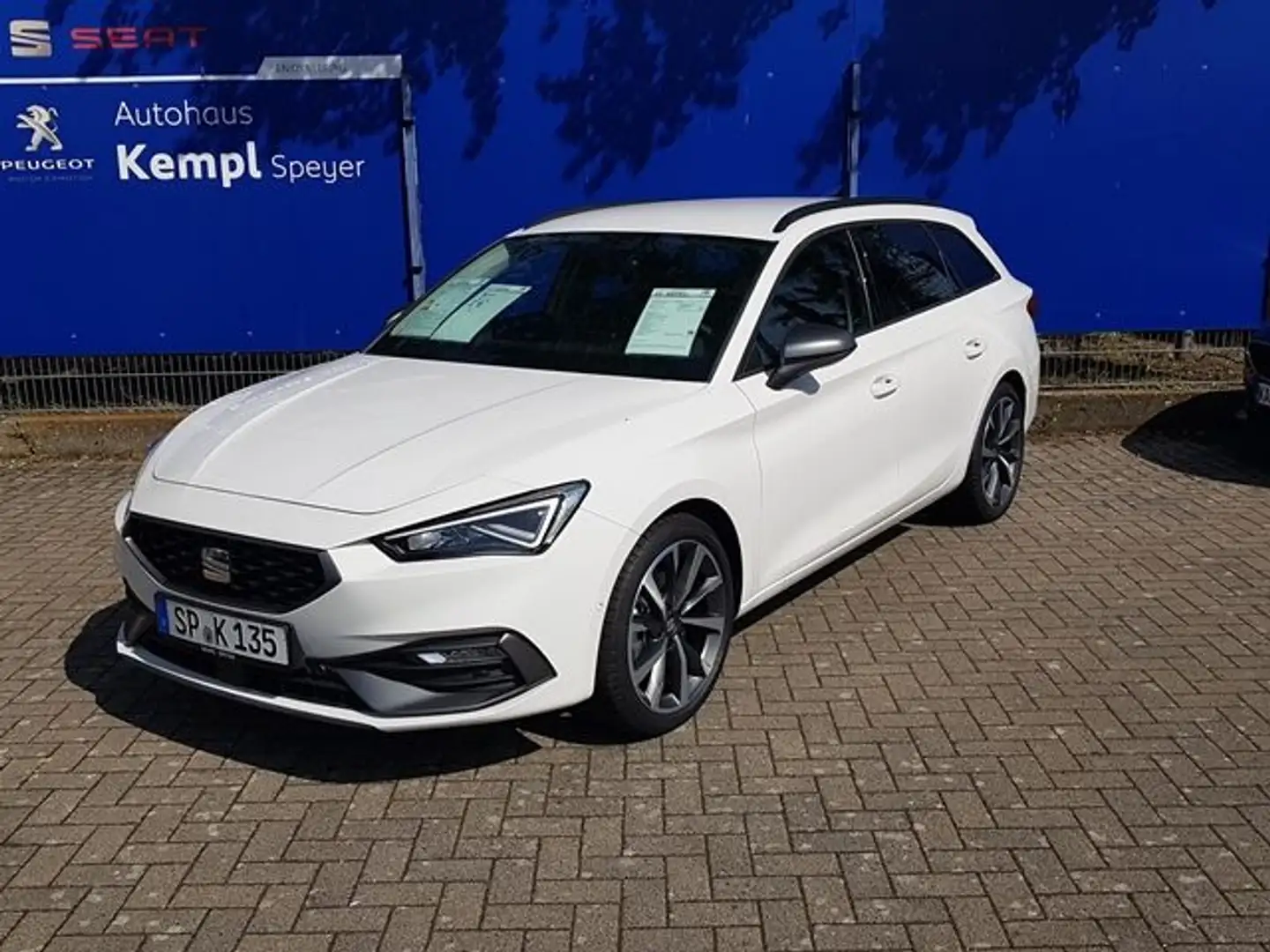 SEAT Leon Sportstourer 1.5 eTSI ACT OPF DSG FR Blanc - 1