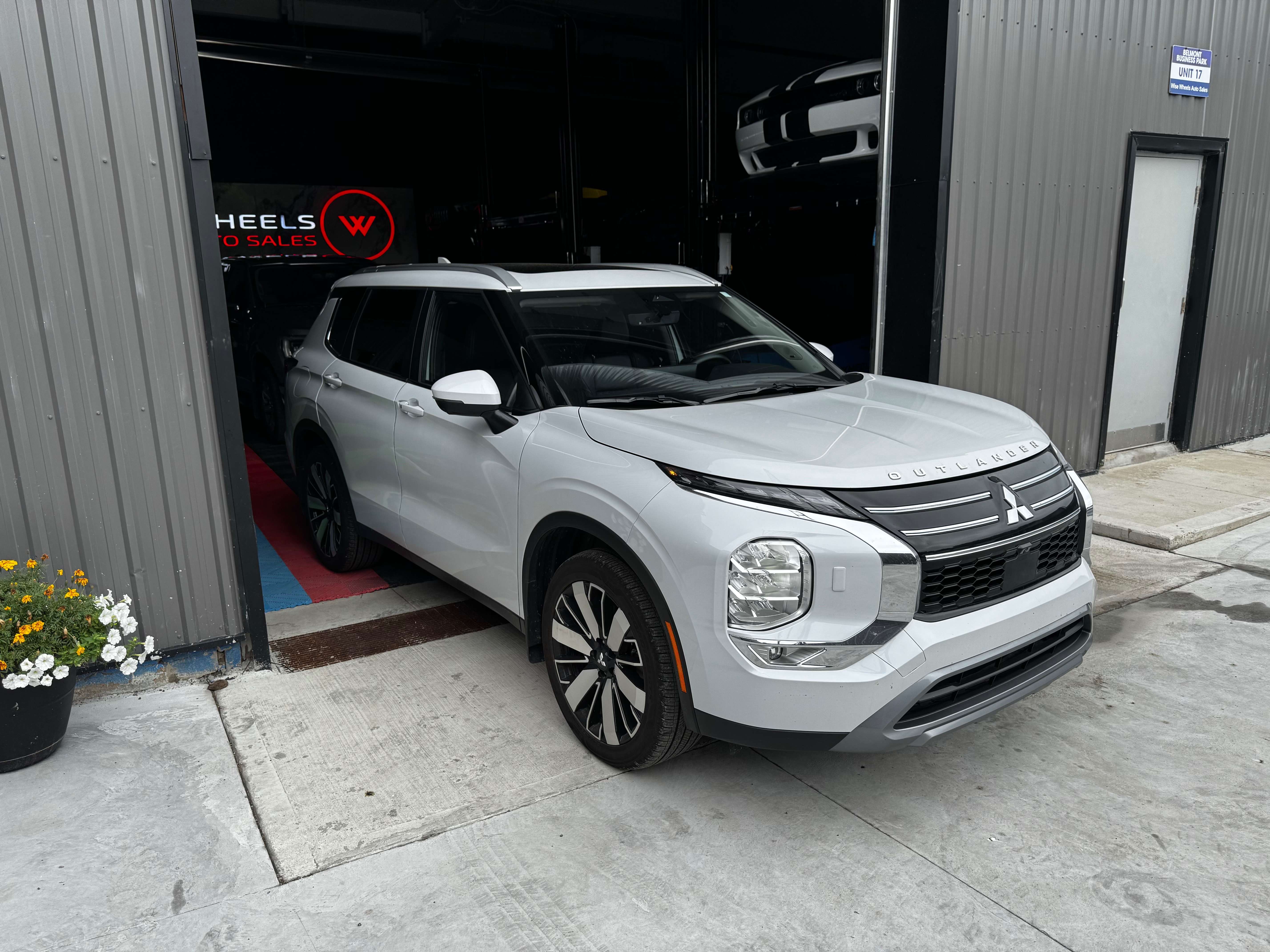 2025 Mitsubishi Outlander SE — снимка 1
