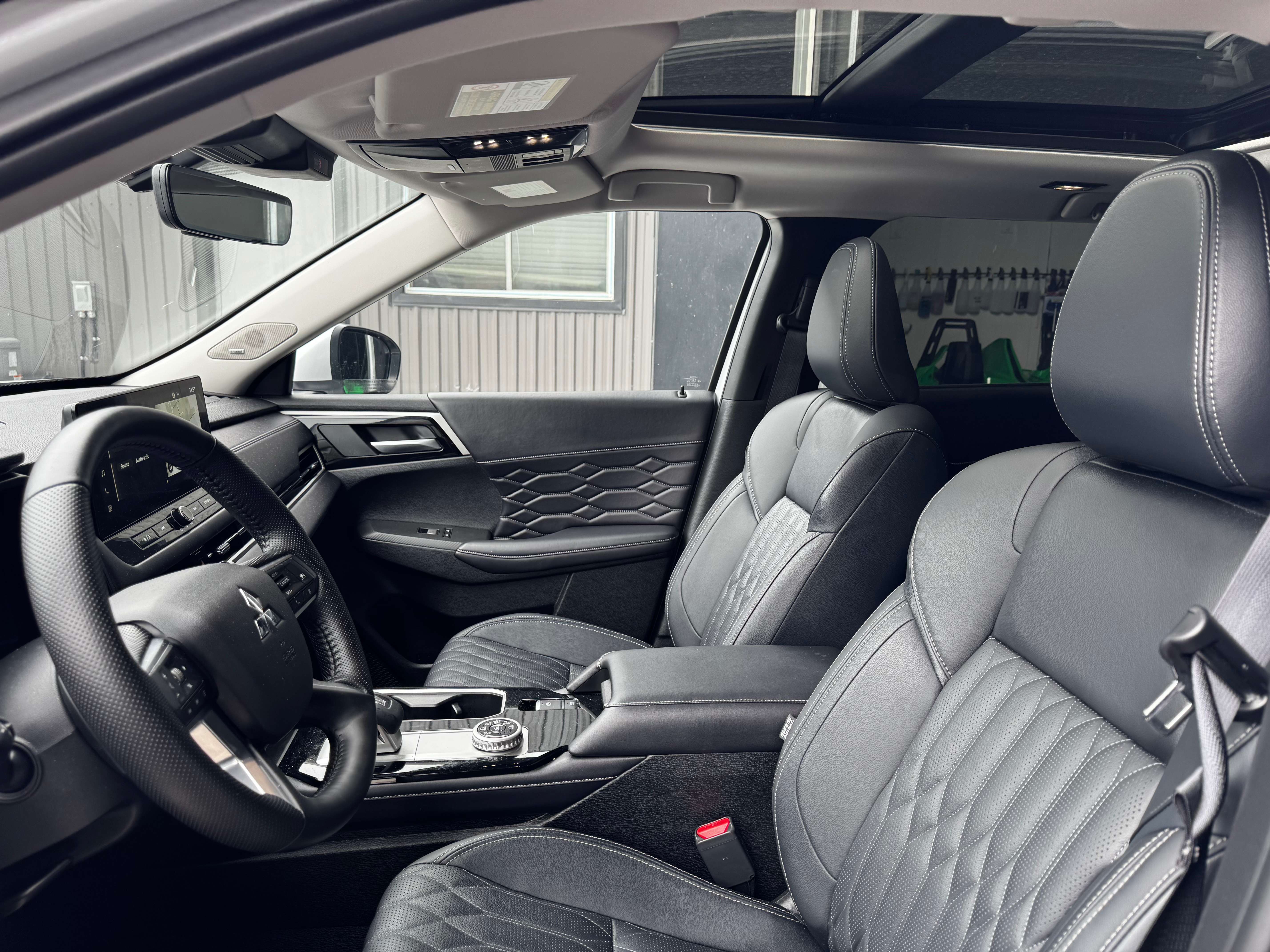 2025 Mitsubishi Outlander SE — снимка 1