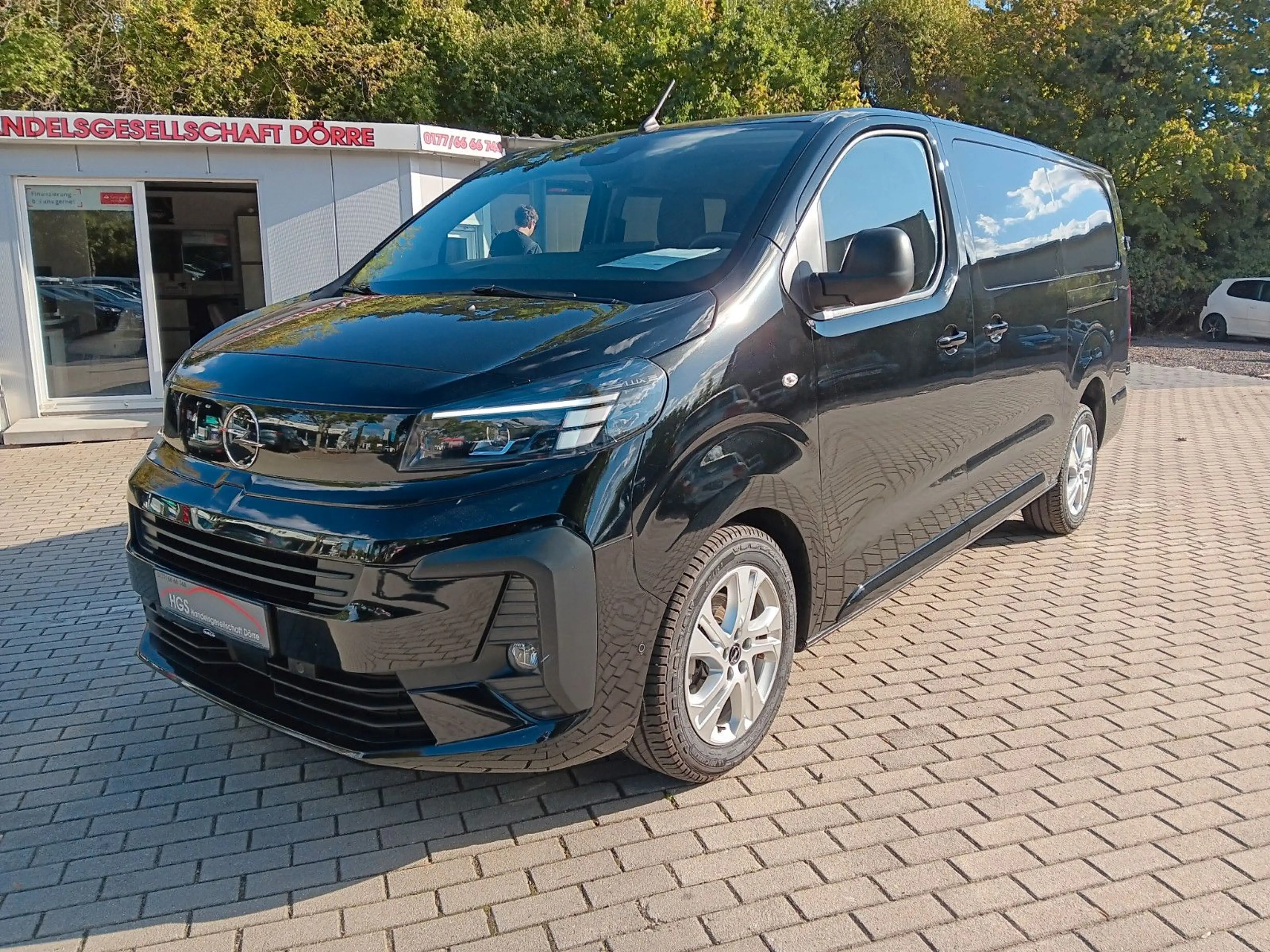 Opel Vivaro Kasten Basis L3  Doppelkabine 5-Sitze