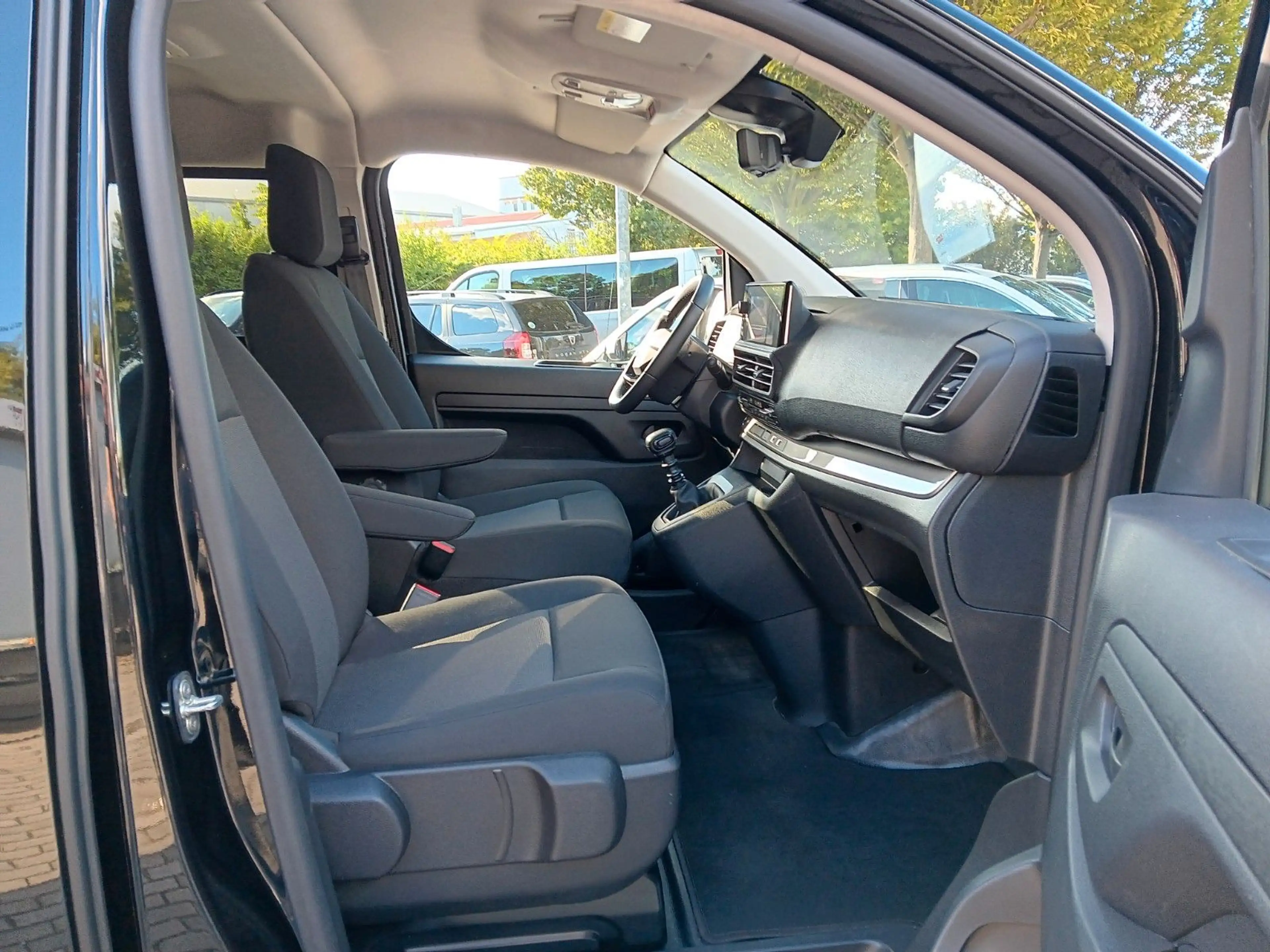 Opel Vivaro Kasten Basis L3  Doppelkabine 5-Sitze — photo 6