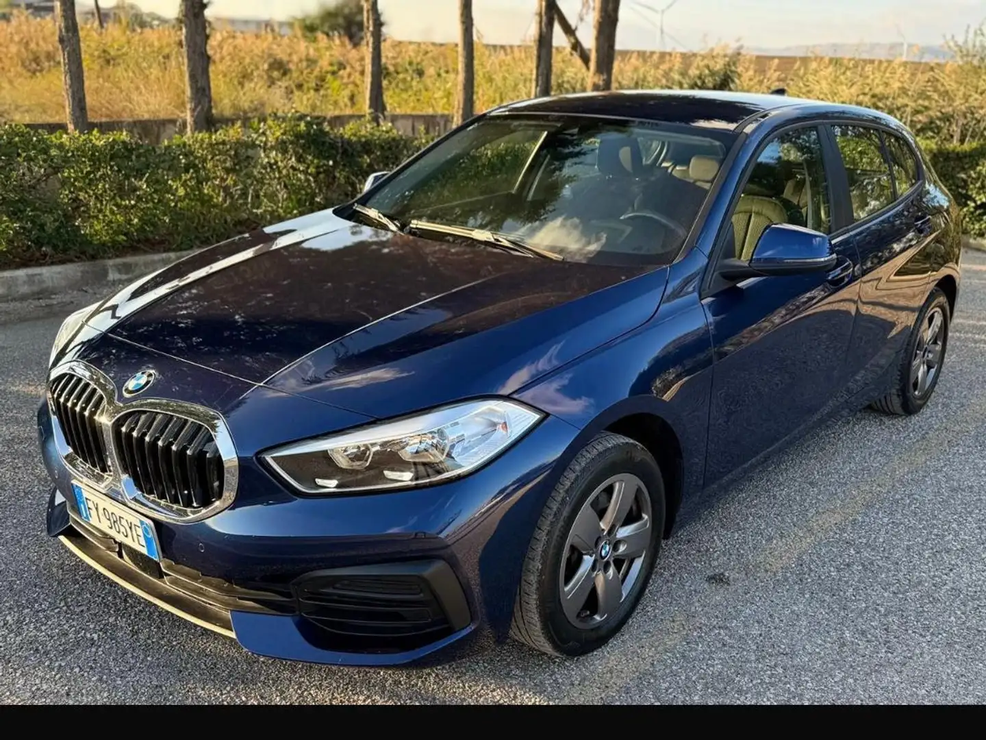 BMW 116 116d Business Advantage auto Bleu - 1
