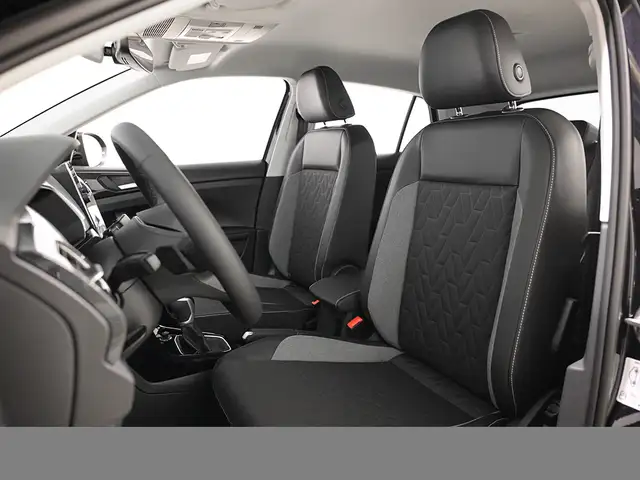 Volkswagen T-Cross view 11