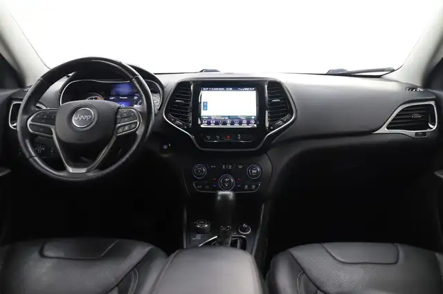 Jeep Cherokee view 14