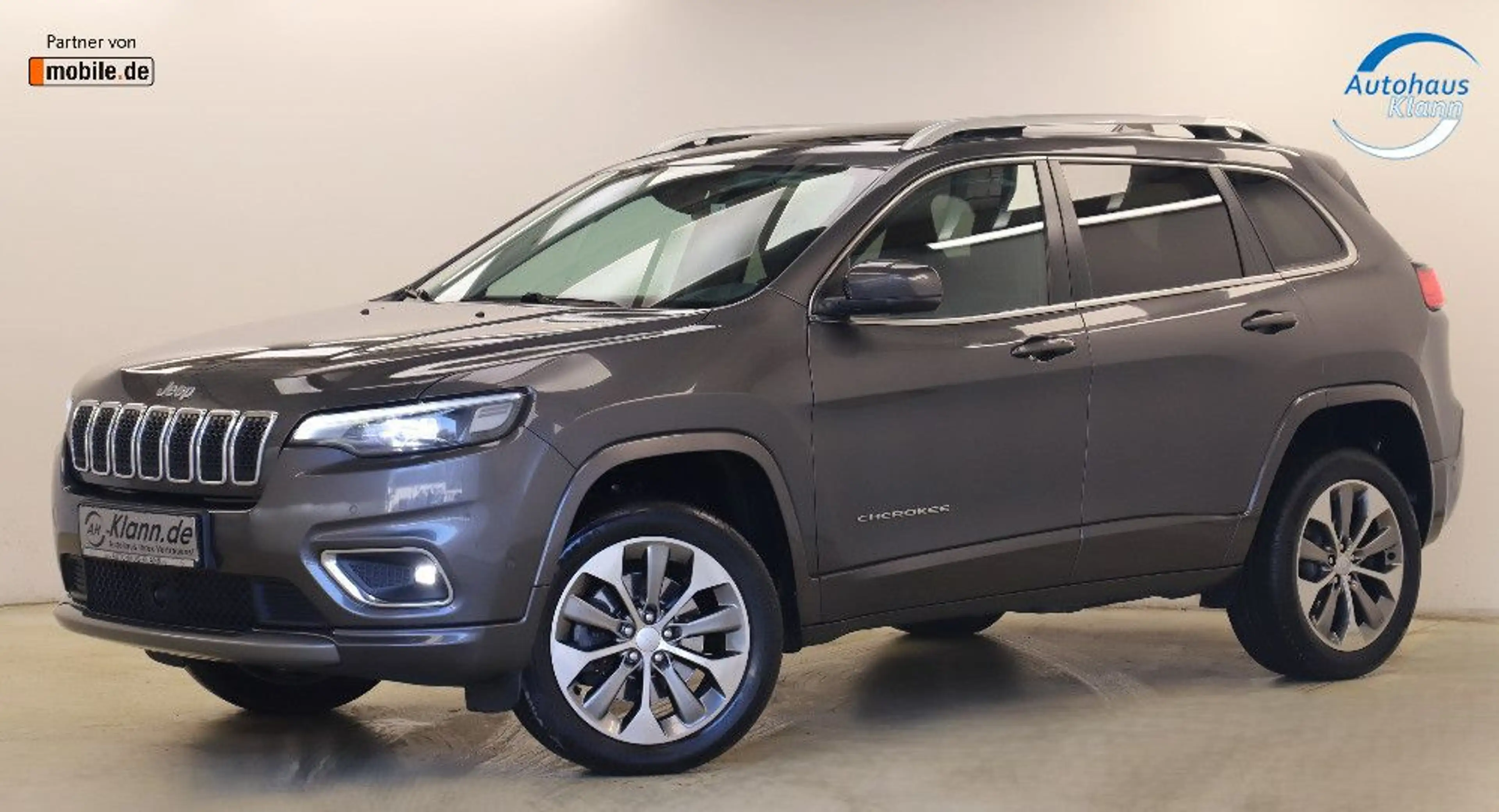 Jeep Cherokee 2.2CRD 195PS Overland 4WD Pano ACC 1Han — photo 3