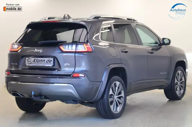 Jeep Cherokee view 8