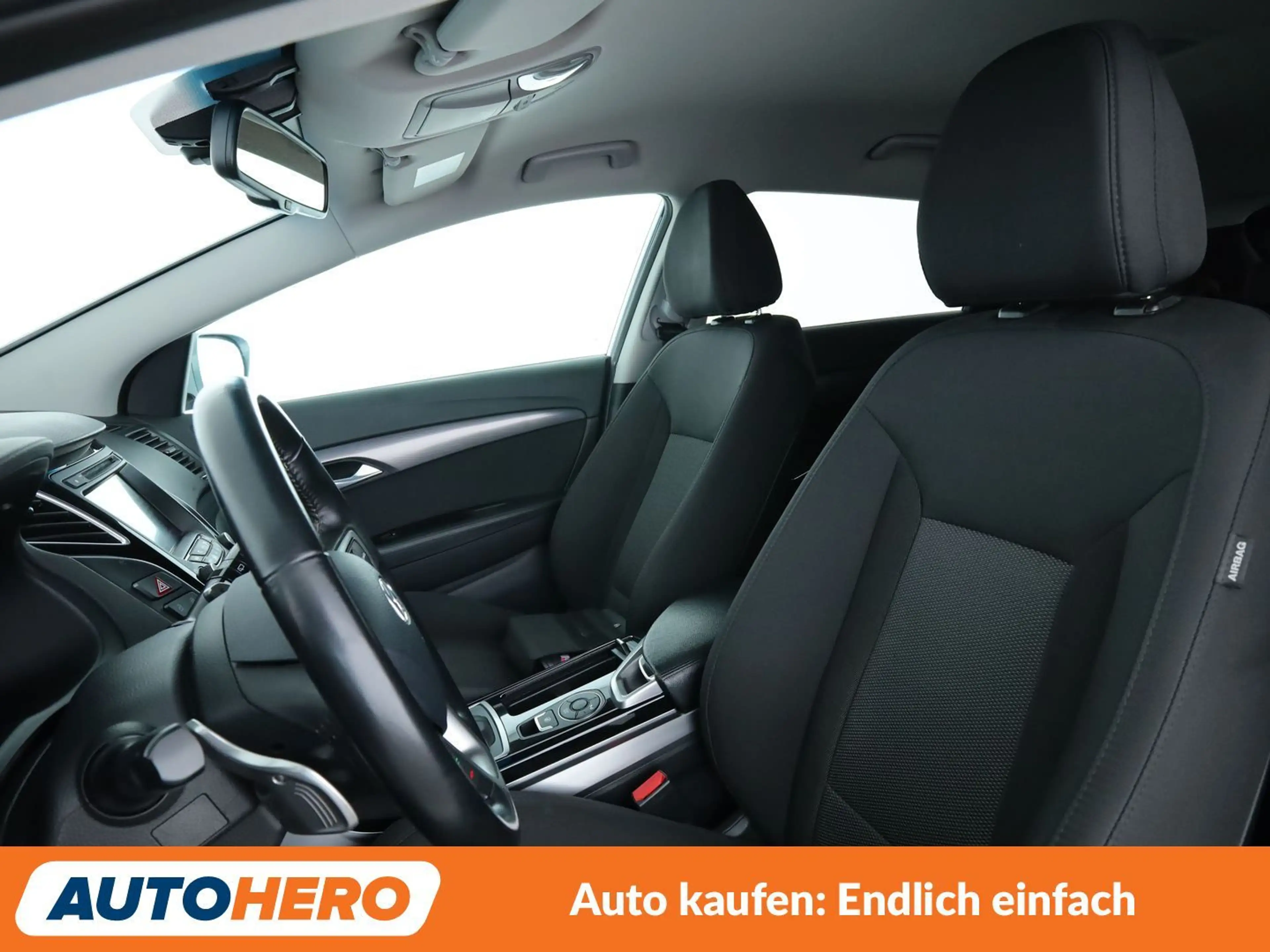 Hyundai i40 1.7 CRDi FIFA World Cup Edition Aut.*NAVI*XENON* — photo 10