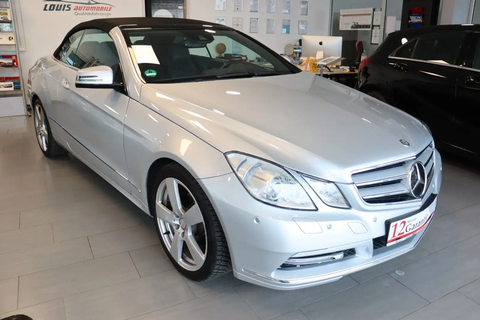 Mercedes-Benz E 250 Cabrio CGI Leder/Navi/Automatik/Bi-Xenon Zilver - 2