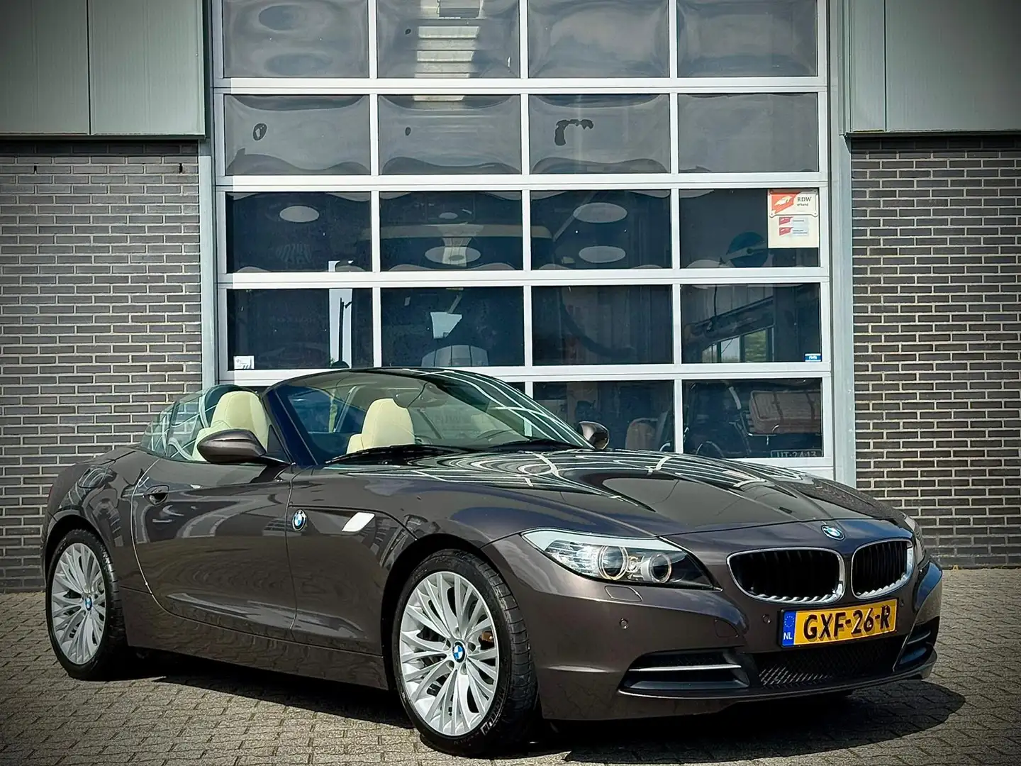 BMW Z4 Roadster (e89) Sdrive23i / Manual / Navi / Sportse Marrón - 2