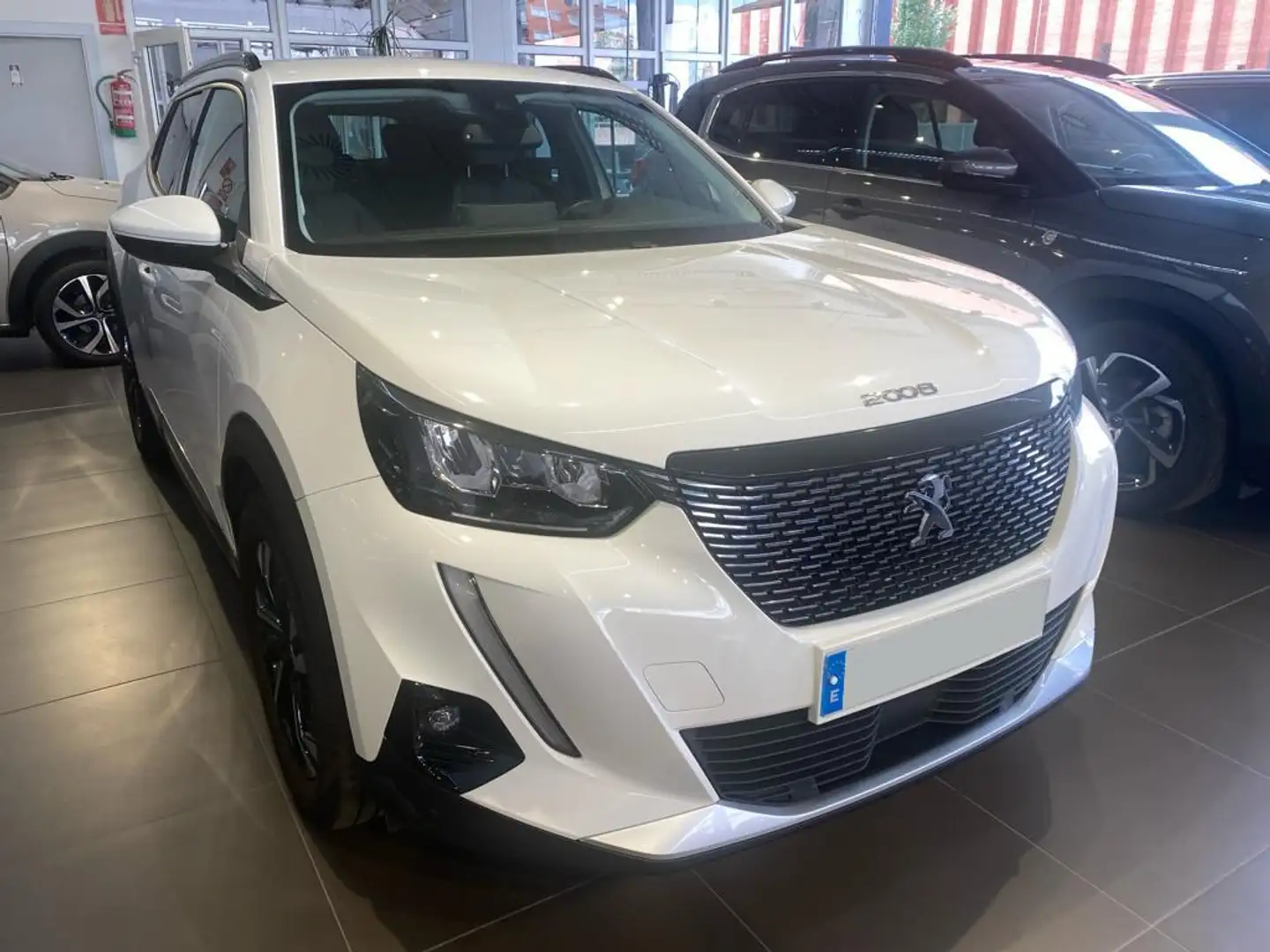 Peugeot 2008 1.5BlueHDi S&S Allure 110 Blanco - 1
