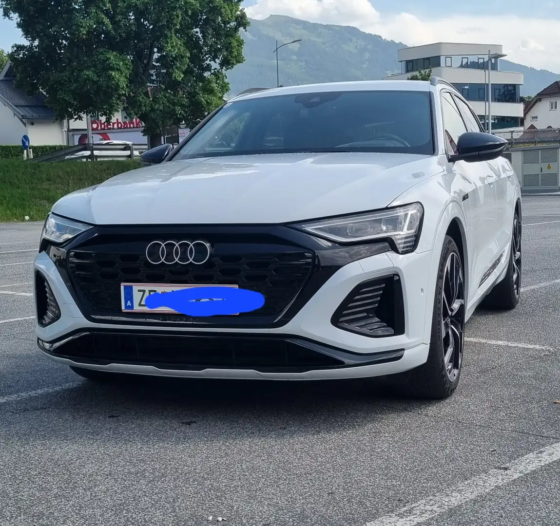 Audi Q8 e-tron 55 quattro 106kWh S Line Weiß - 2