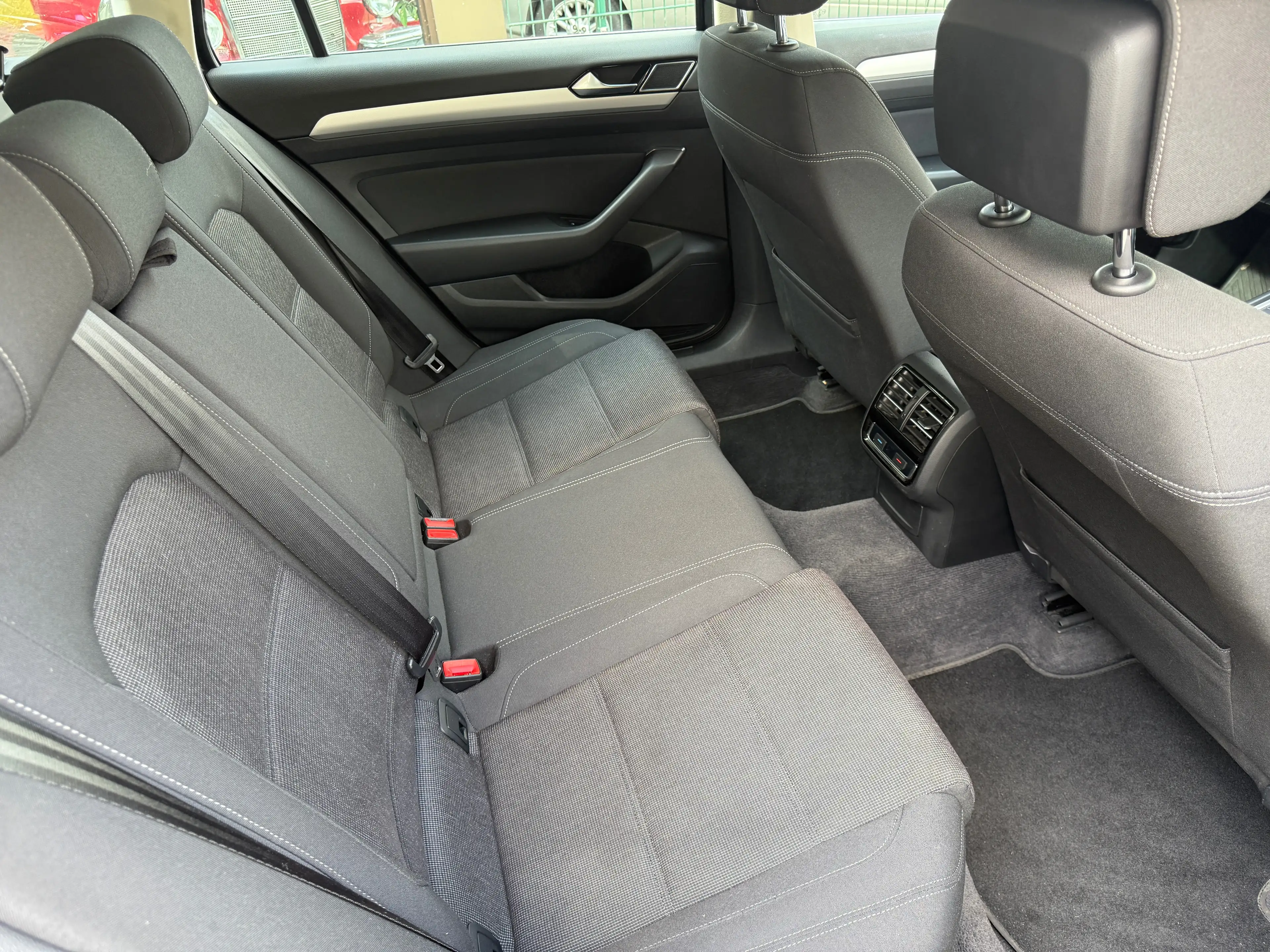 Volkswagen Passat Variant 2.0 TDI Comfortline *HU 2/2028*DSG*Navi*Kamera*Zahnriemen neu* — photo 12