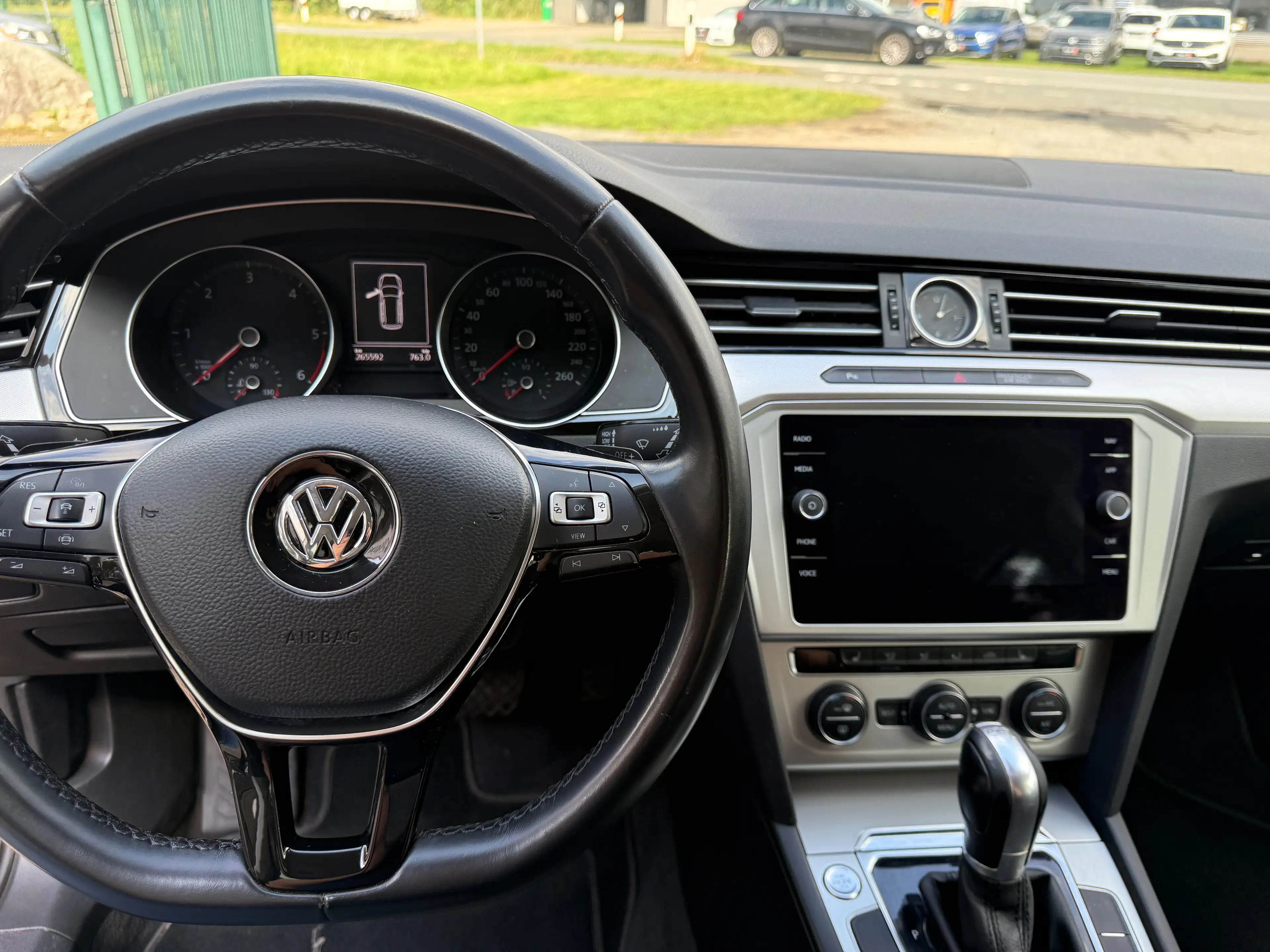 Volkswagen Passat Variant 2.0 TDI Comfortline *HU 2/2028*DSG*Navi*Kamera*Zahnriemen neu* — photo 13