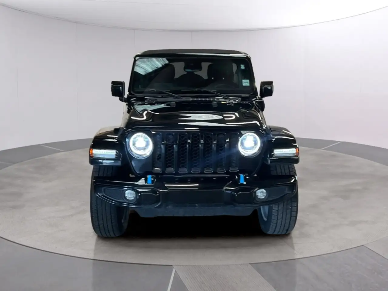 Jeep Wrangler photo Jeep Wrangler