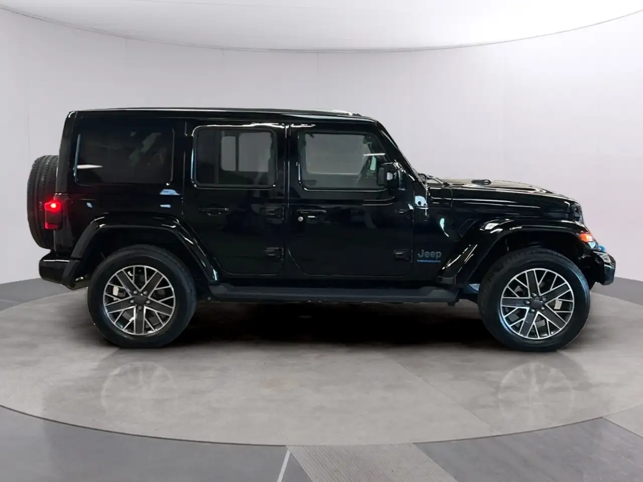 Jeep Wrangler photo Jeep Wrangler