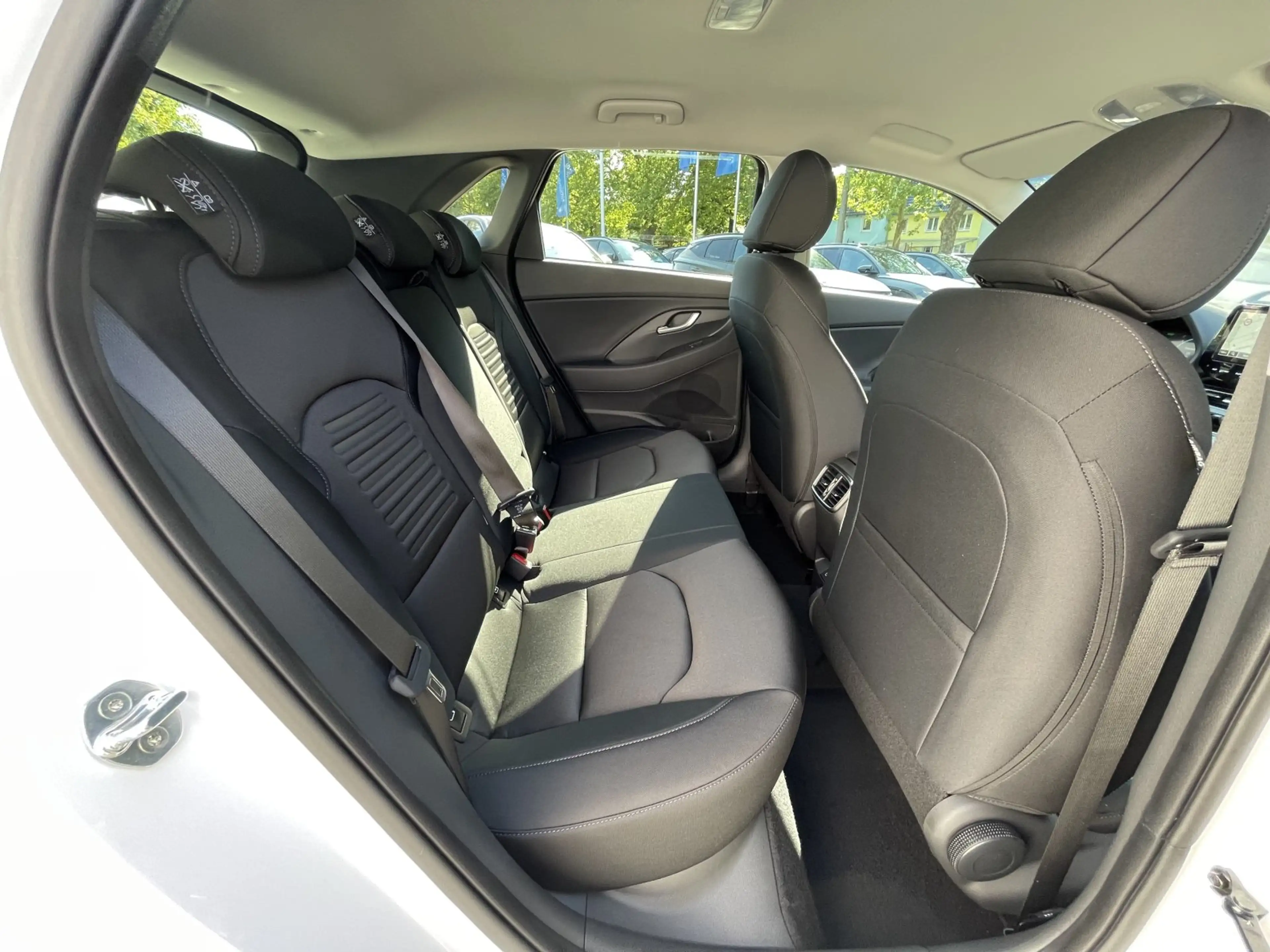 Hyundai i30 1,0 T-Gdi LED/NAVI/KAMERA — photo 10