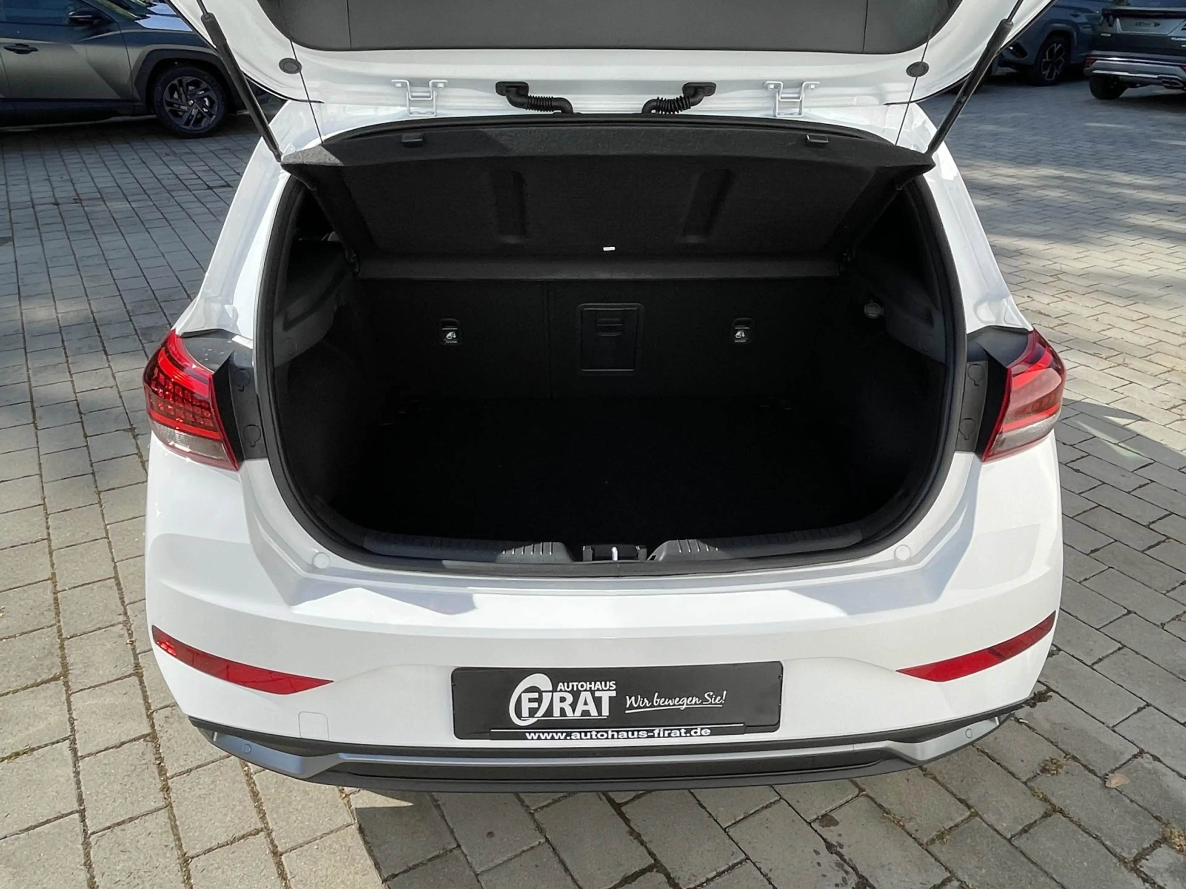 Hyundai i30 1,0 T-Gdi LED/NAVI/KAMERA — photo 12