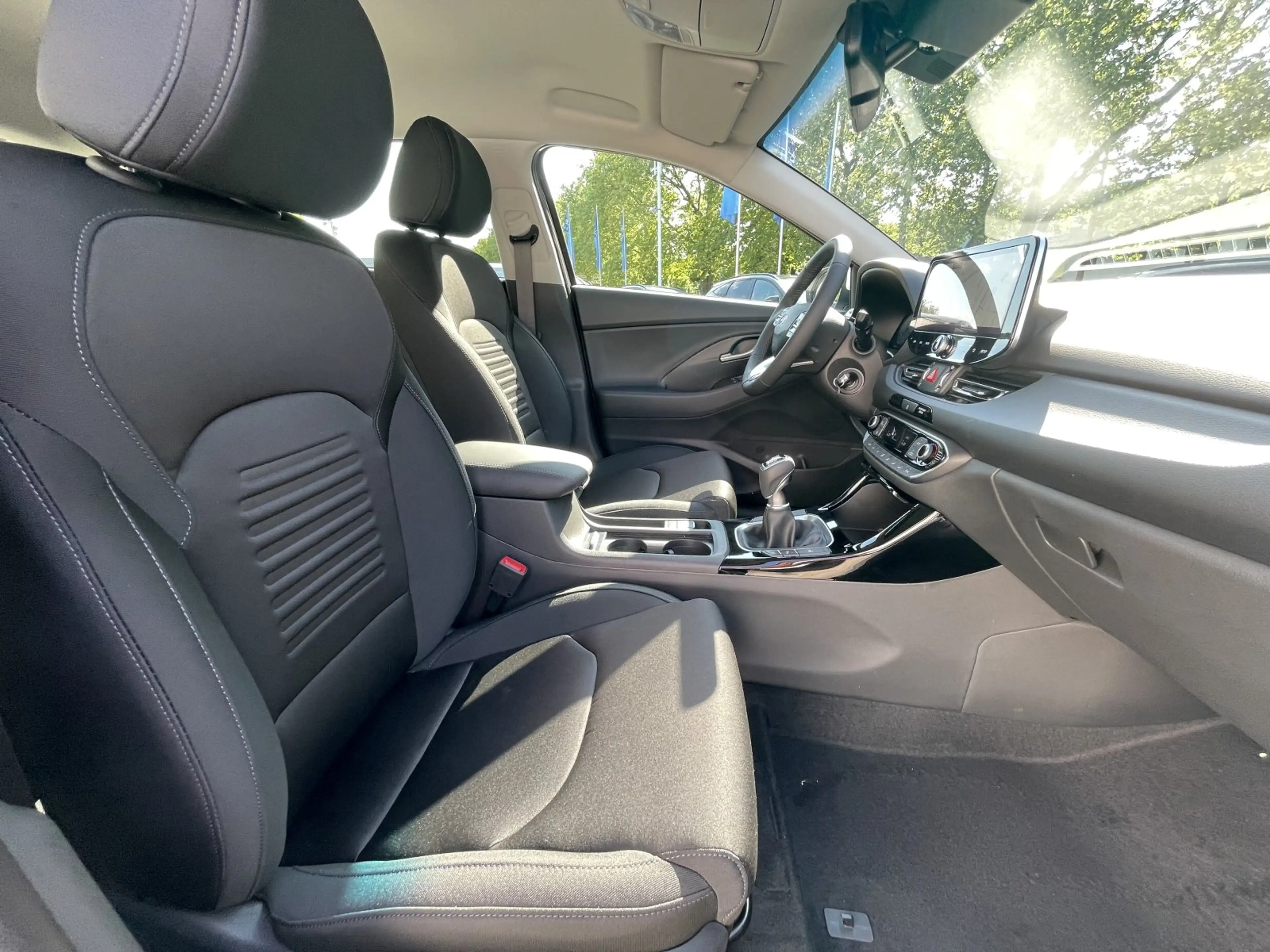 Hyundai i30 1,0 T-Gdi LED/NAVI/KAMERA — photo 8