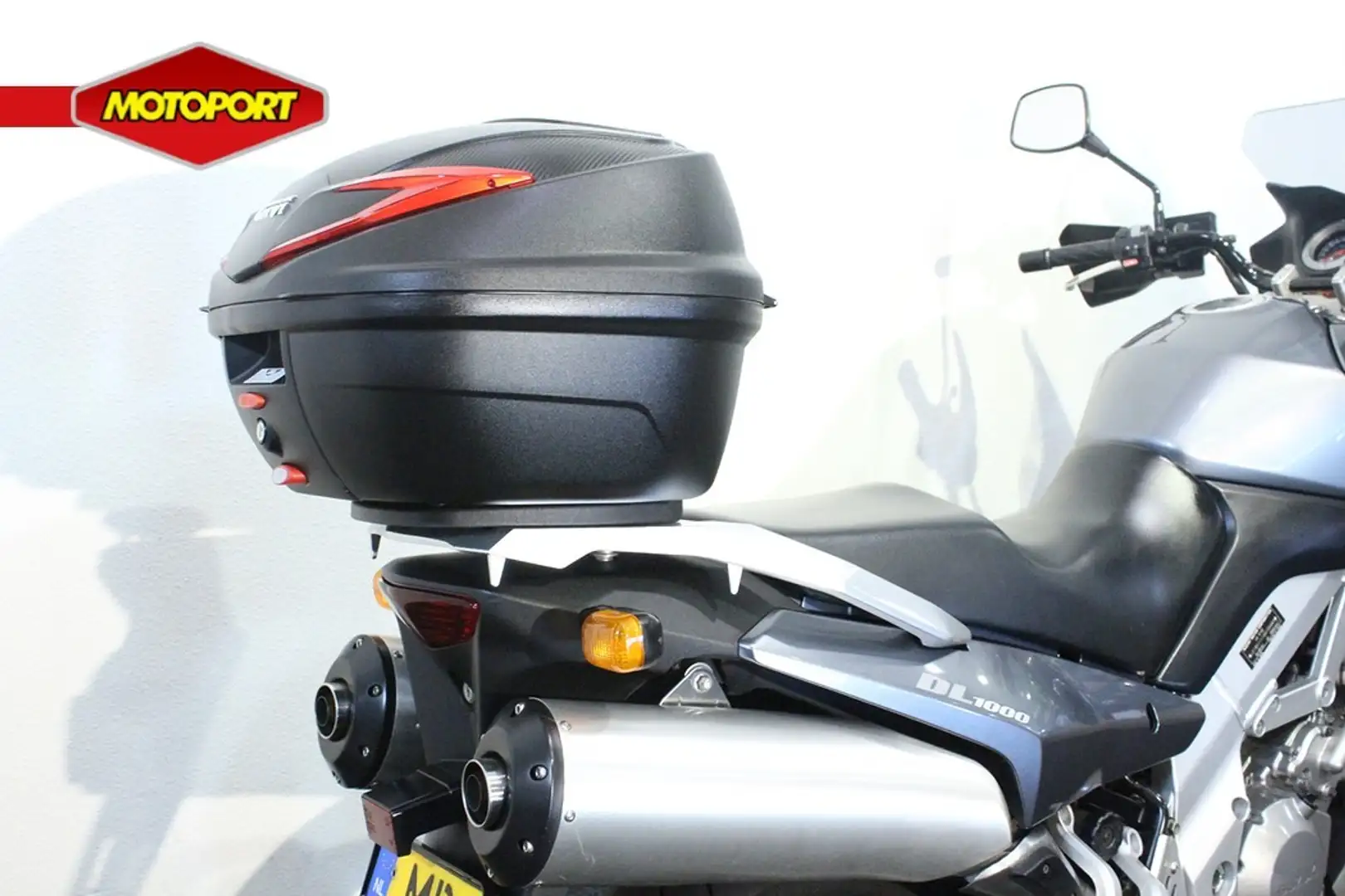 Suzuki V-Strom 1000 Grau - 2