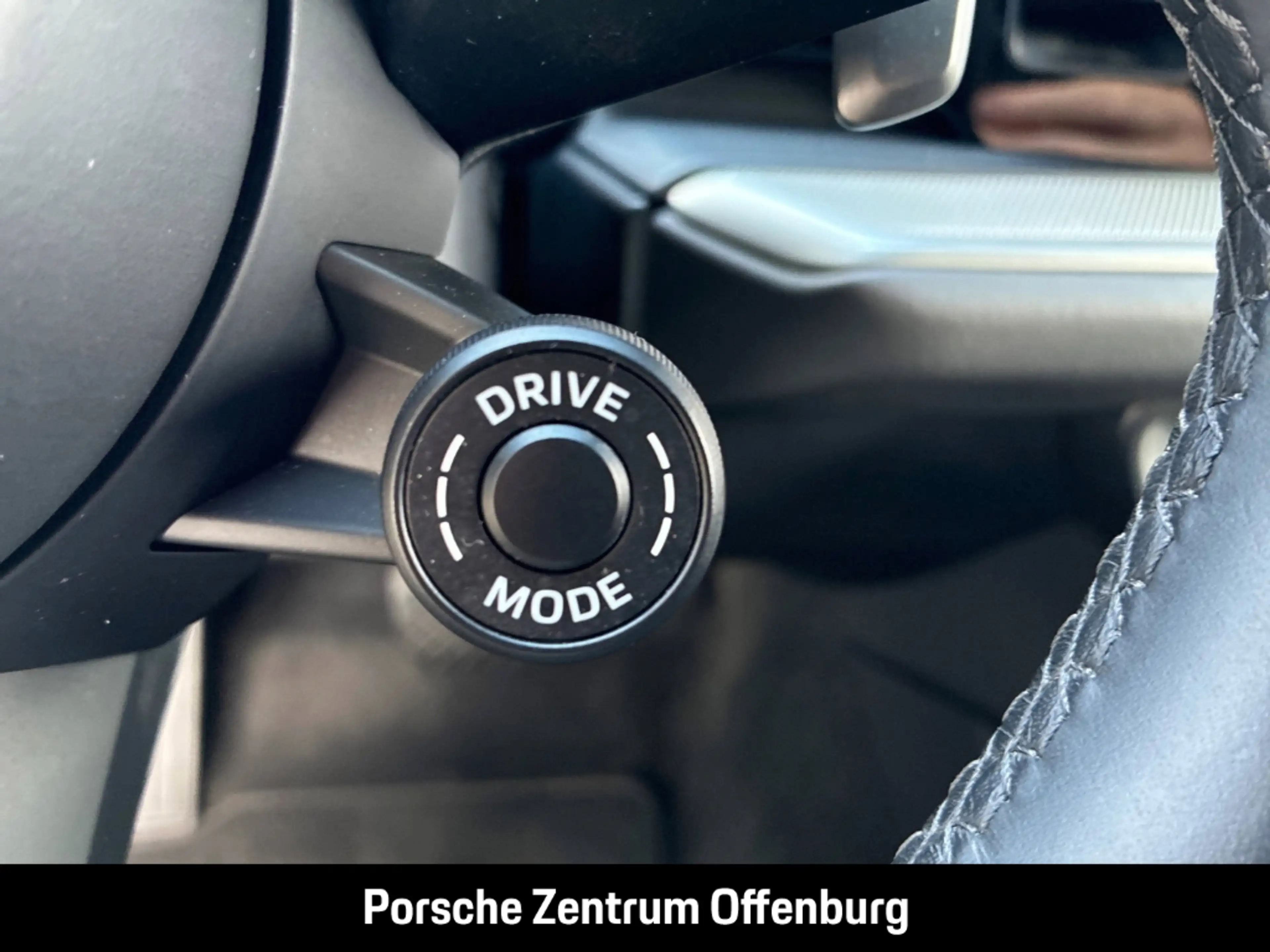 Porsche Cayenne E-Hybrid — photo 12