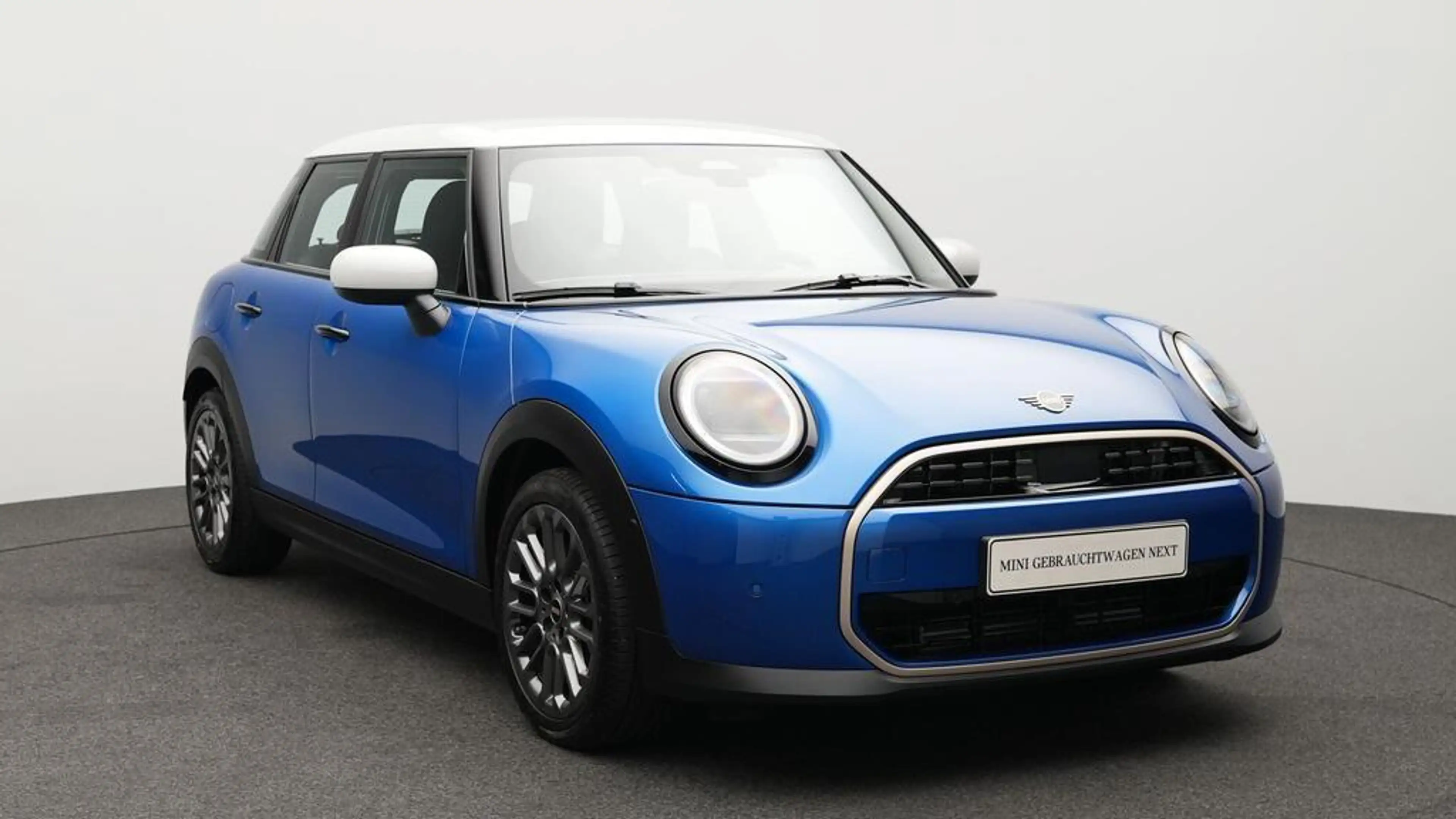 MINI Cooper C Favoured Trim — photo 14