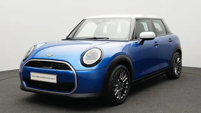 MINI Cooper C Favoured Trim