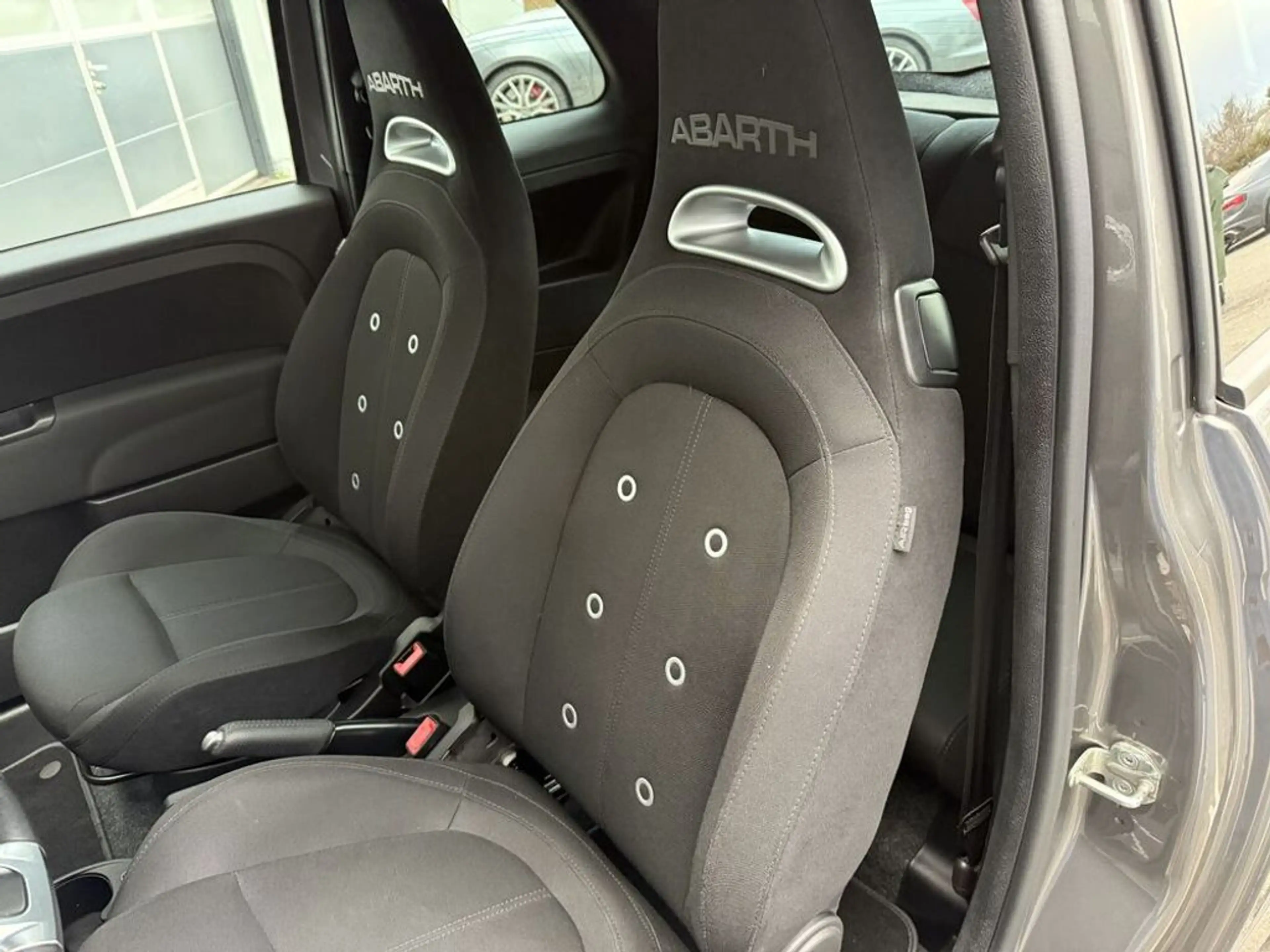 Abarth 500 595 — photo 13