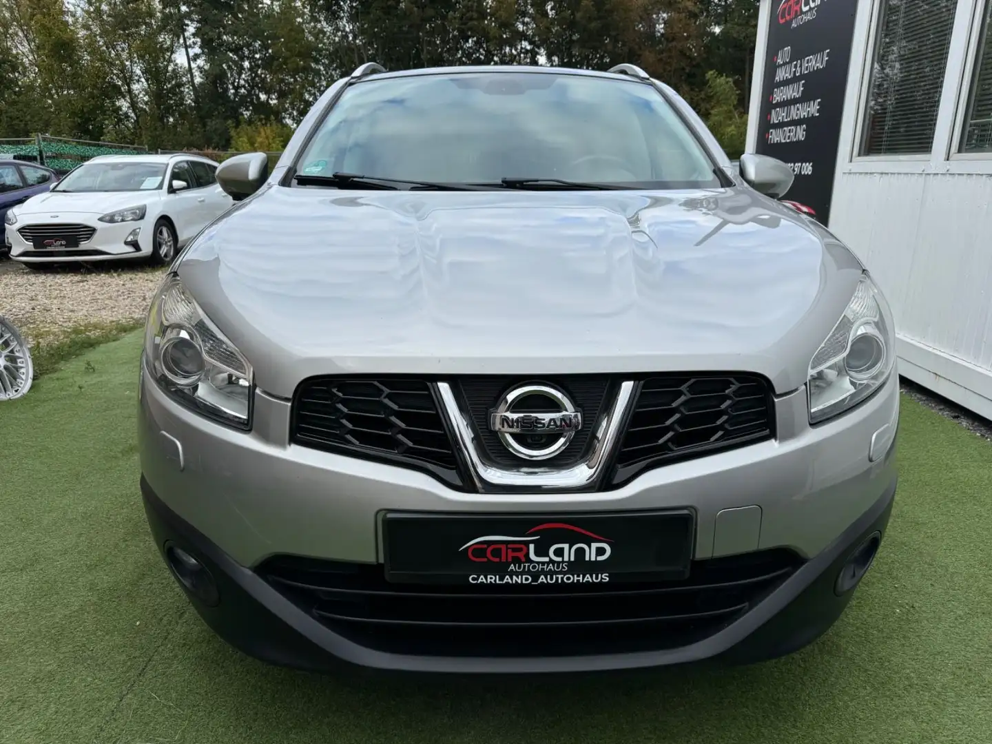 Nissan Qashqai Tekna Aut. -2.Hand-S.heft-VOLL AUSSTATT! Silber - 2