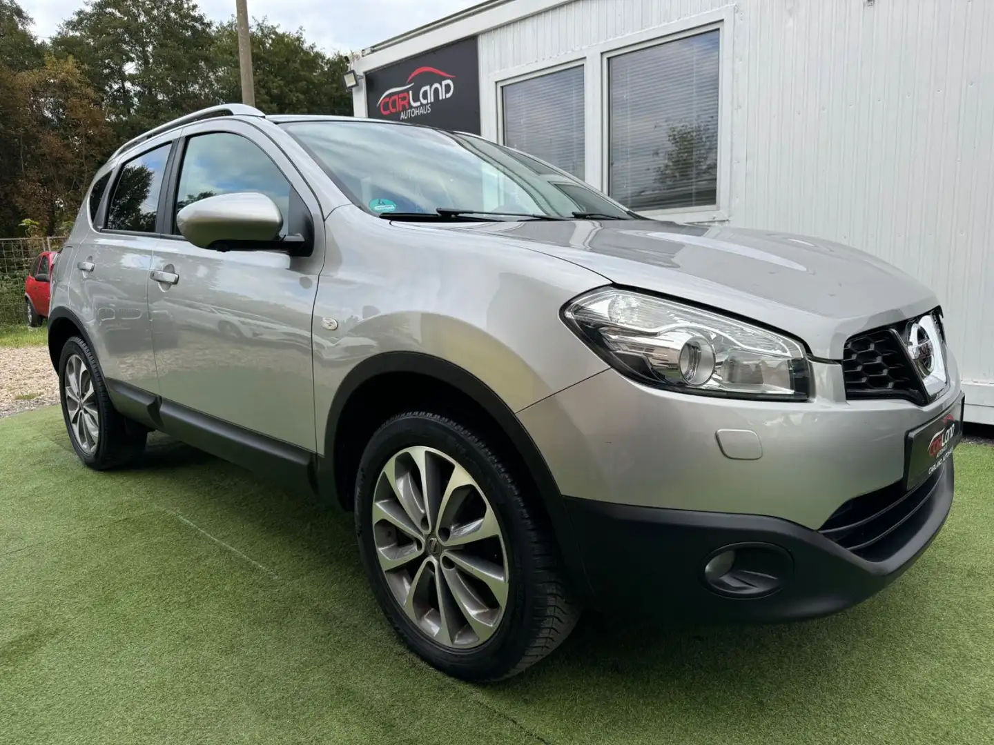 Nissan Qashqai Tekna Aut. -2.Hand-S.heft-VOLL AUSSTATT! Silber - 1