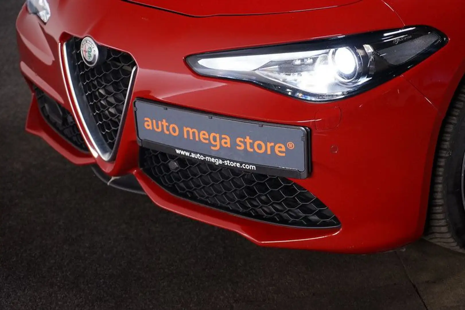Alfa Romeo Giulia 2.0 Turbo TI Q4 AT8*Kamera*Assistenz-P*Bi Червоний - 2